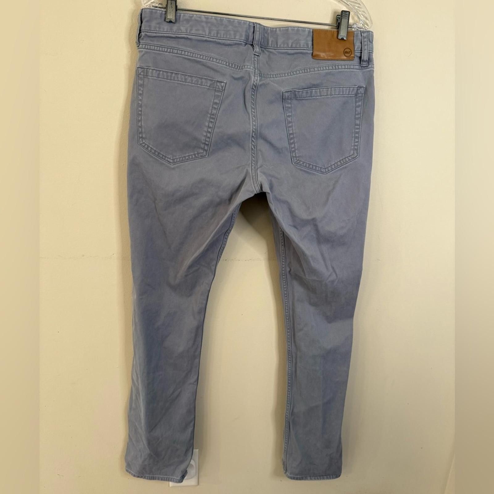 Vineyard Vines Vineyard Vines gray jeans distressed straight leg 34”x32” Size US 34 / EU 50 - 2 Thumbnail