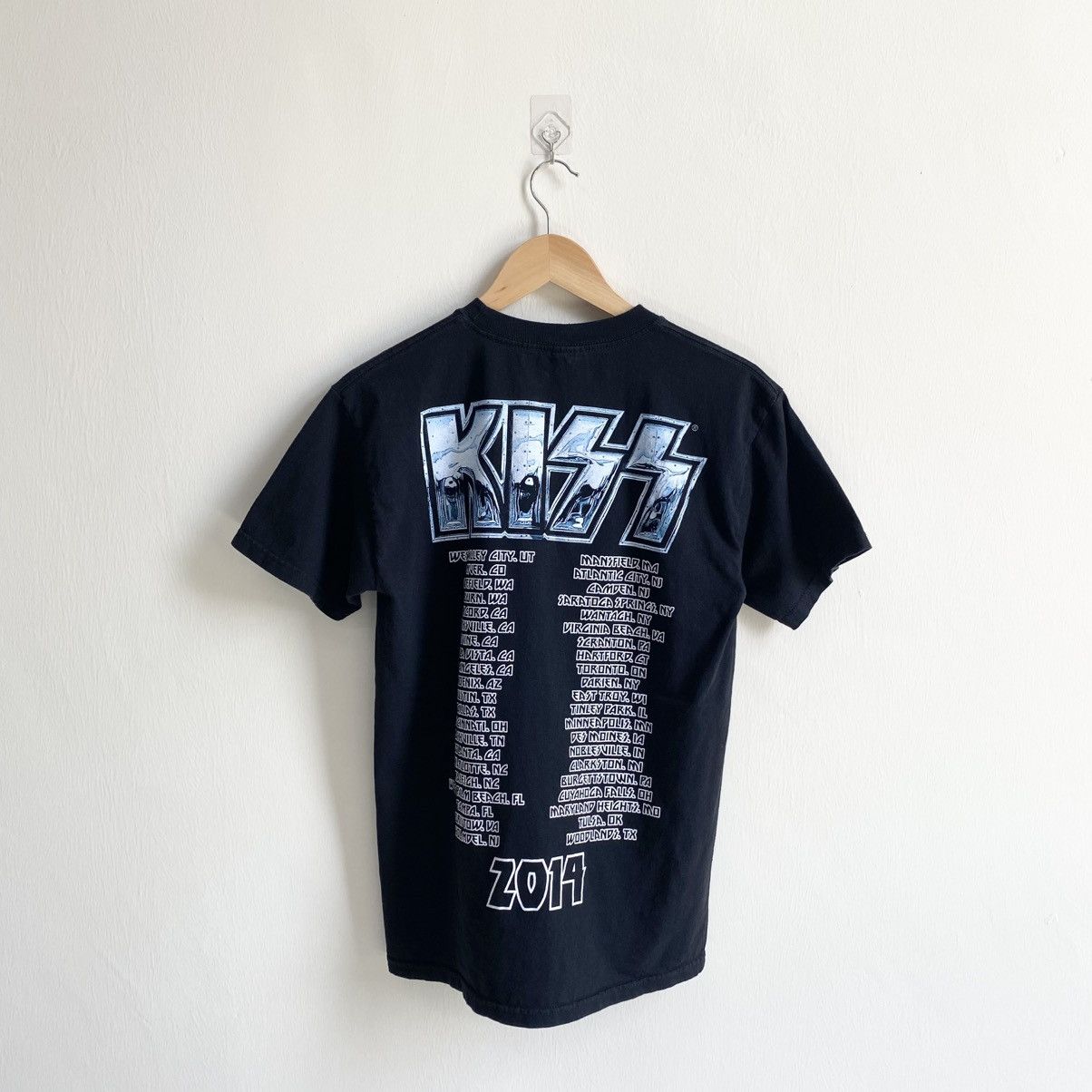 KISS KISS BAND T-SHIRT Size US M / EU 48-50 / 2 - 3 Thumbnail