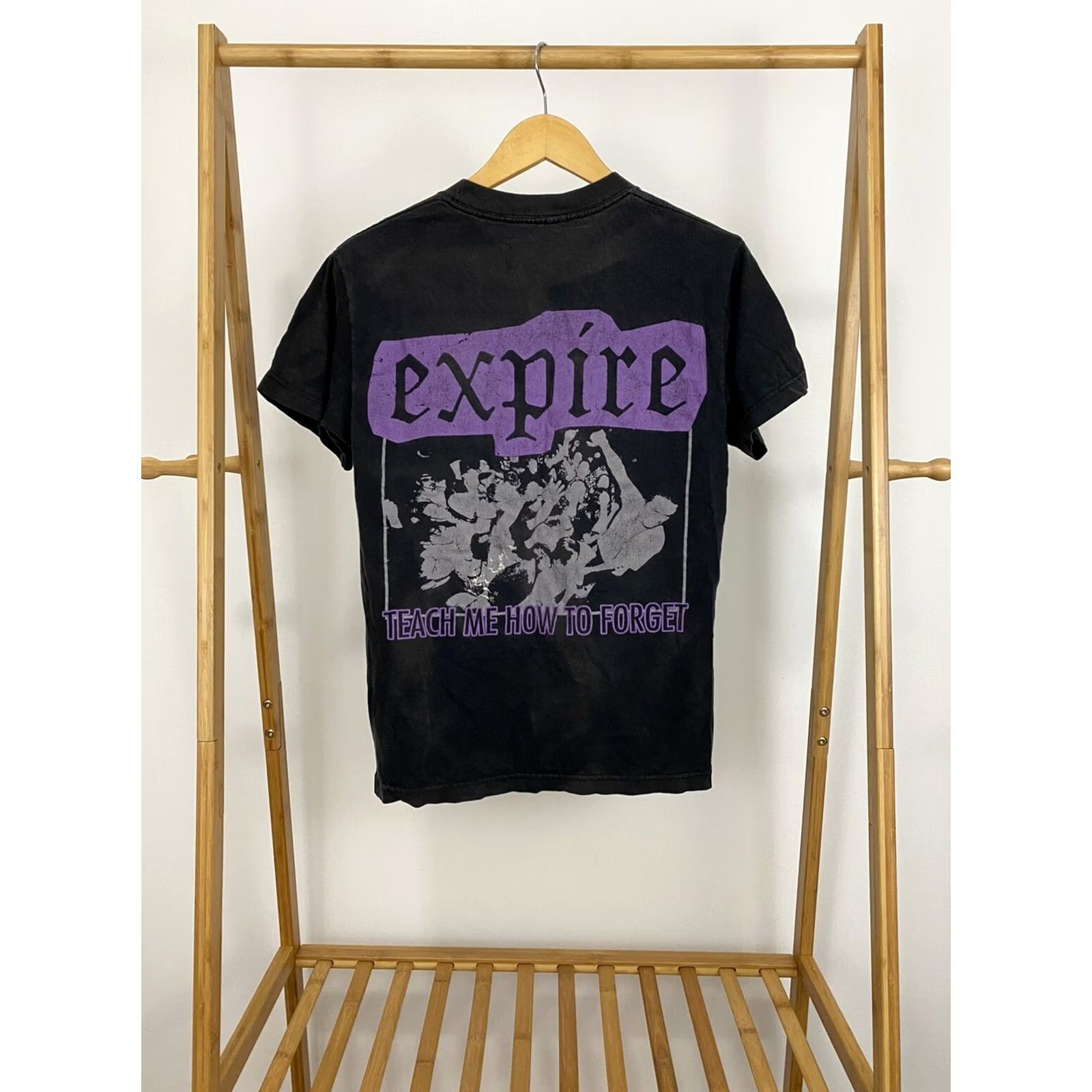 Vintage VTG Expire Teach Me How To Forget Punk Band Tour Black T-Shirt Size S Mens Size US S / EU 44-46 / 1 - 2 Thumbnail