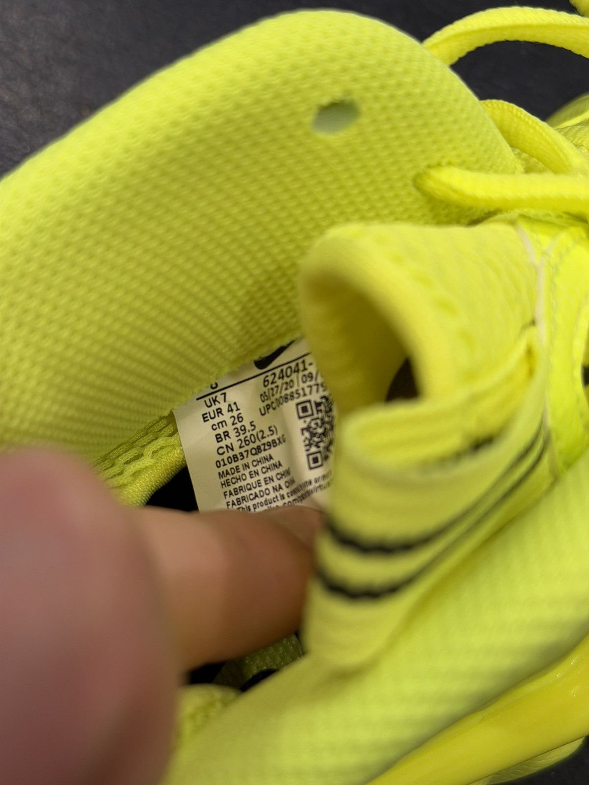 Nike Nike Air Foamposite Pro ‘Volt’ Size US 8 / EU 41 - 6 Thumbnail