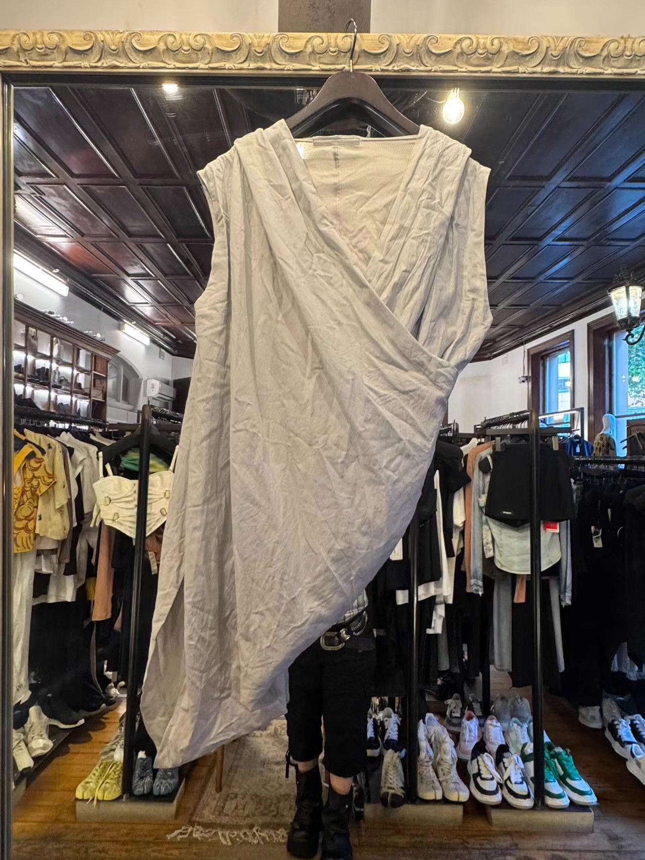 Julius MA_JULIUS 2012FW White Double-Layer Cross Wrap Top Ｑ25 Size US XS / EU 42 / 0 - 2 Thumbnail