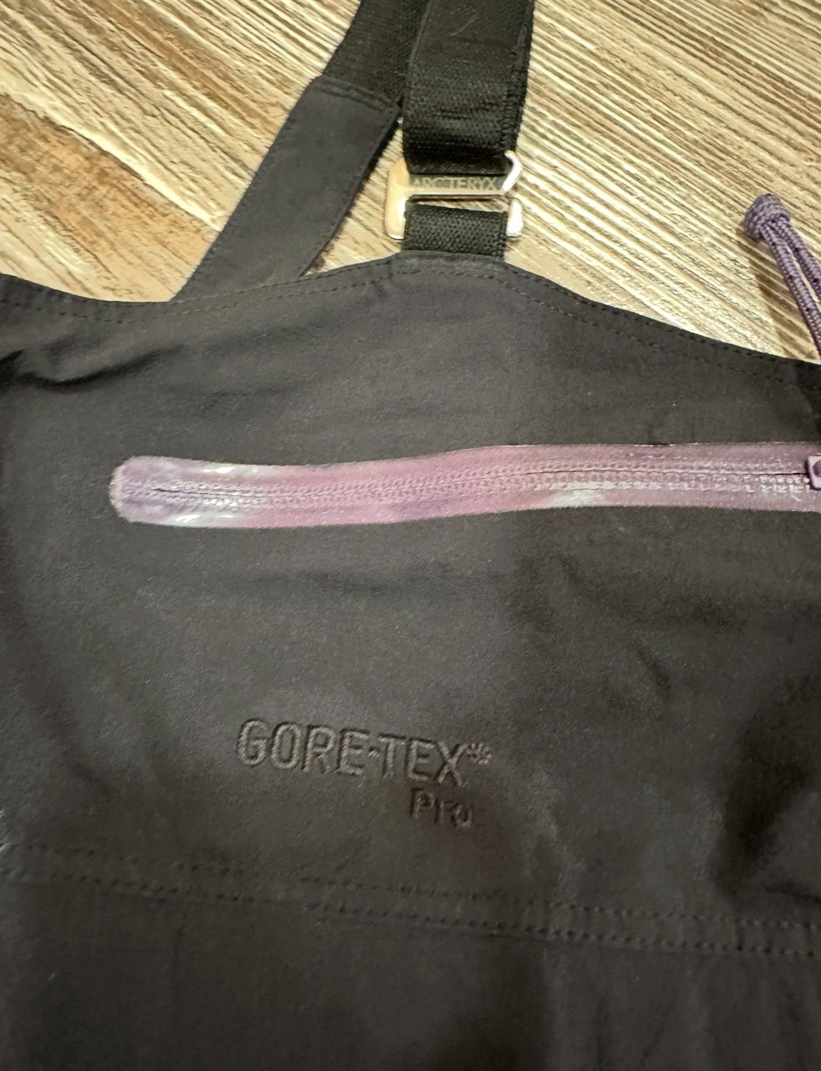 Arc'teryx × Goretex Arc’teryx women’s gore Tex pants size L Size 27" / US 4 / IT 40 - 8 Thumbnail