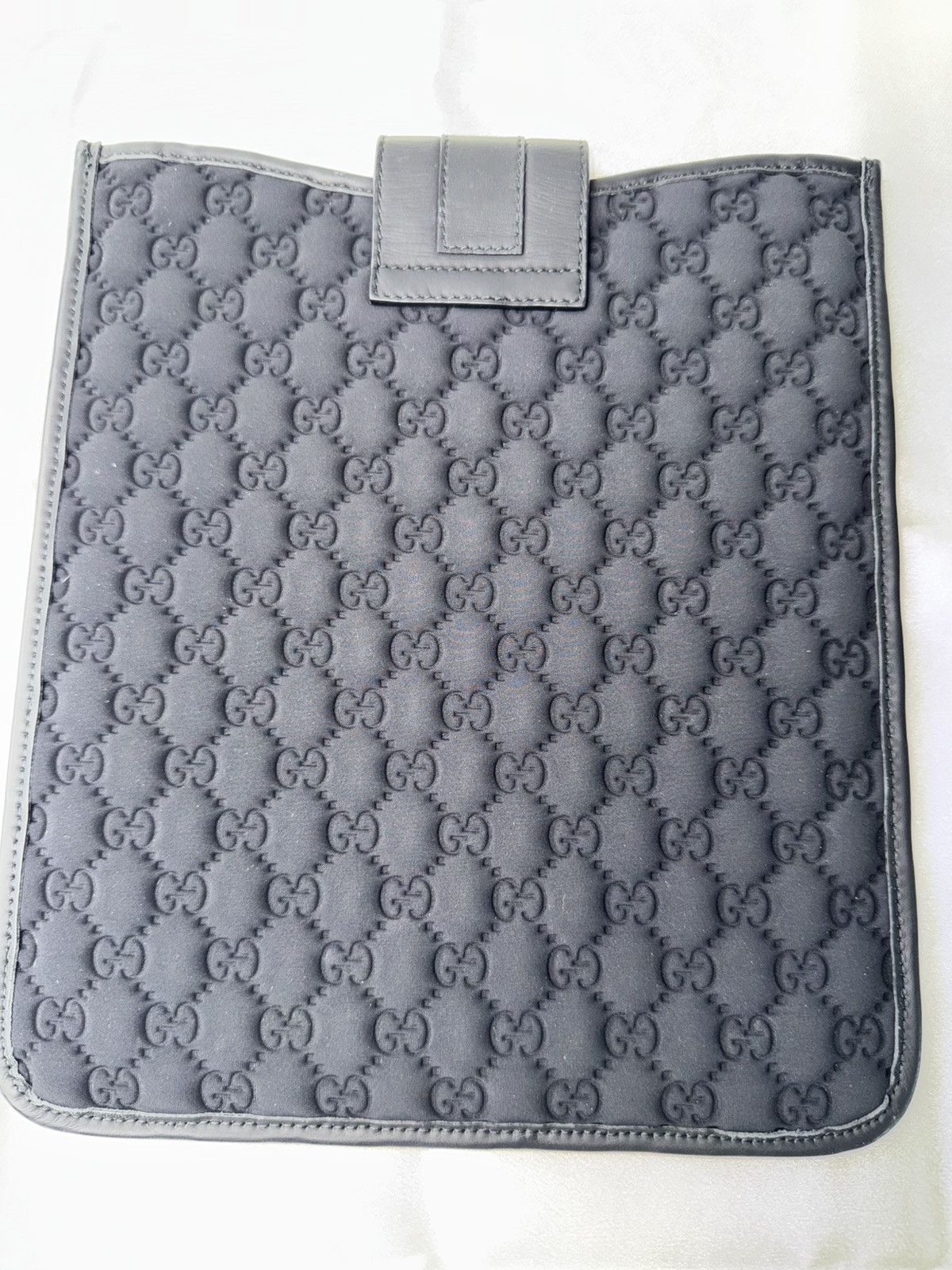 Gucci Gucci GG Black Quilted Fabric Tablet iPad Sleeve / Case Size ONE SIZE - 3 Thumbnail