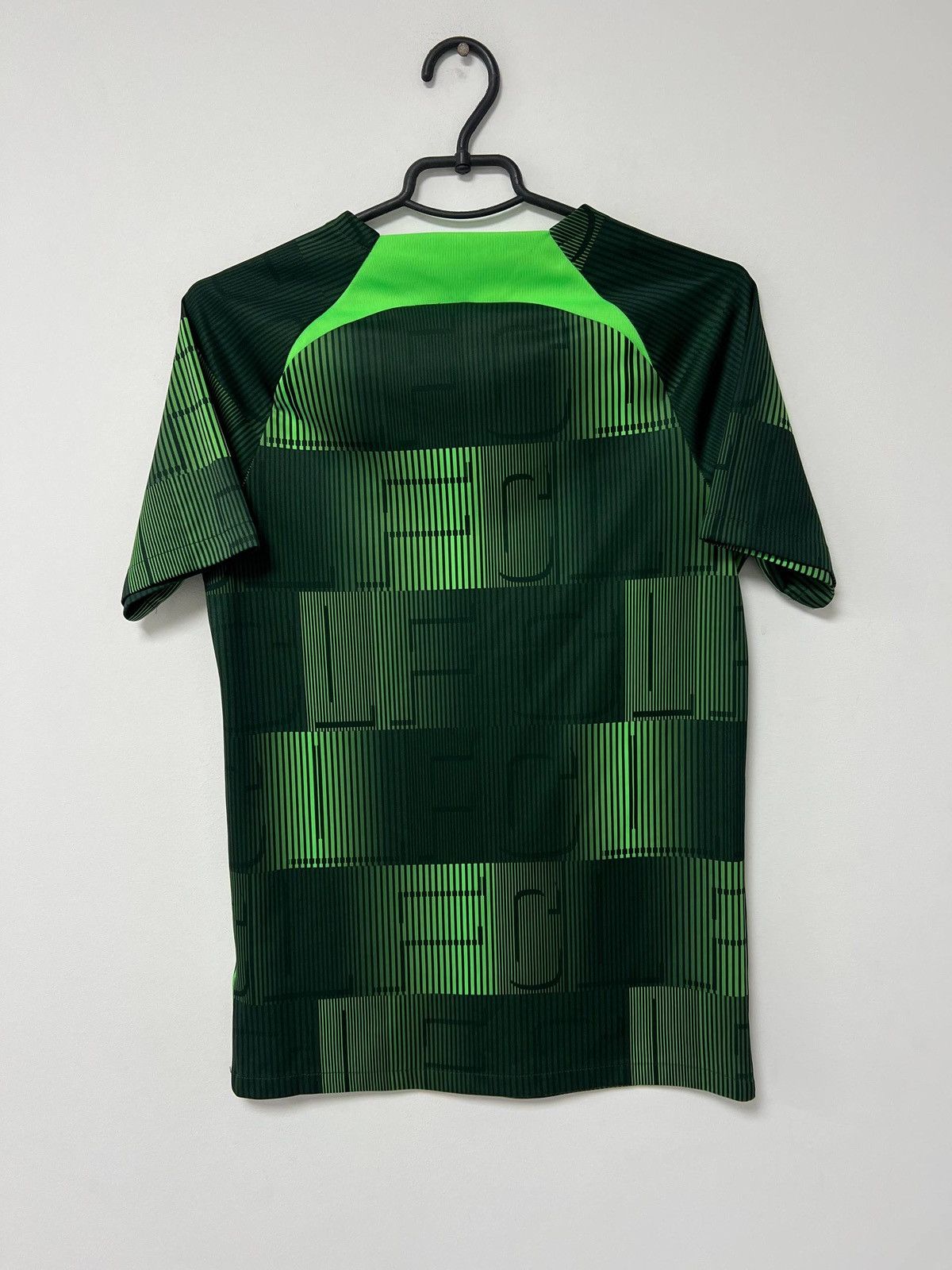 Nike Liverpool 2023-2024 Pre match Training Football Shirt Nike S Size US S / EU 44-46 / 1 - 15 Thumbnail