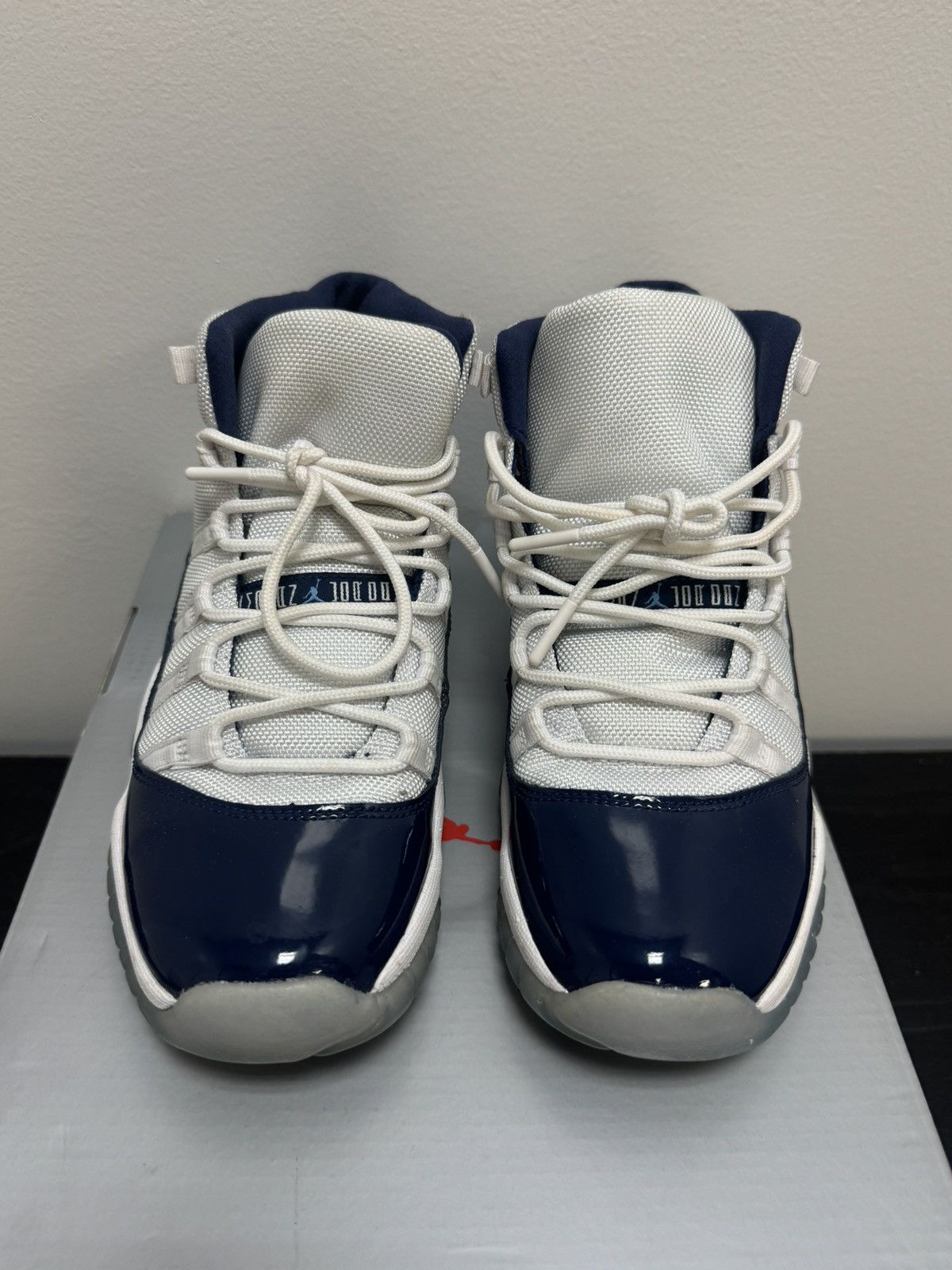 Jordan Brand Jordan 11 unc win like 82 (GS) Size US 6.5 / EU 39-40 - 3 Thumbnail