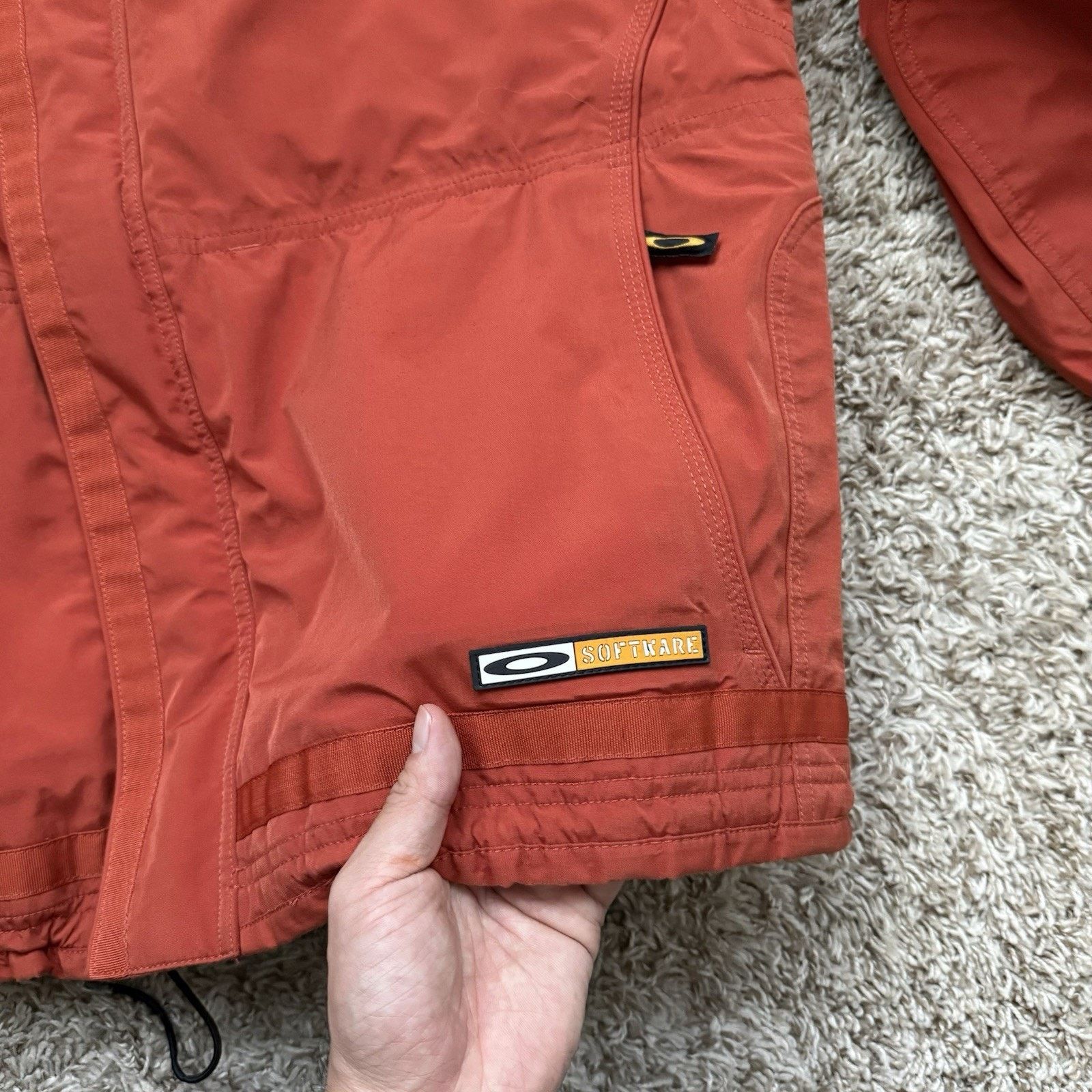 Oakley × Vintage RARE Vintage Y2K Oakley Software Ski Jacket Orange Size L Size US L / EU 52-54 / 3 - 3 Thumbnail