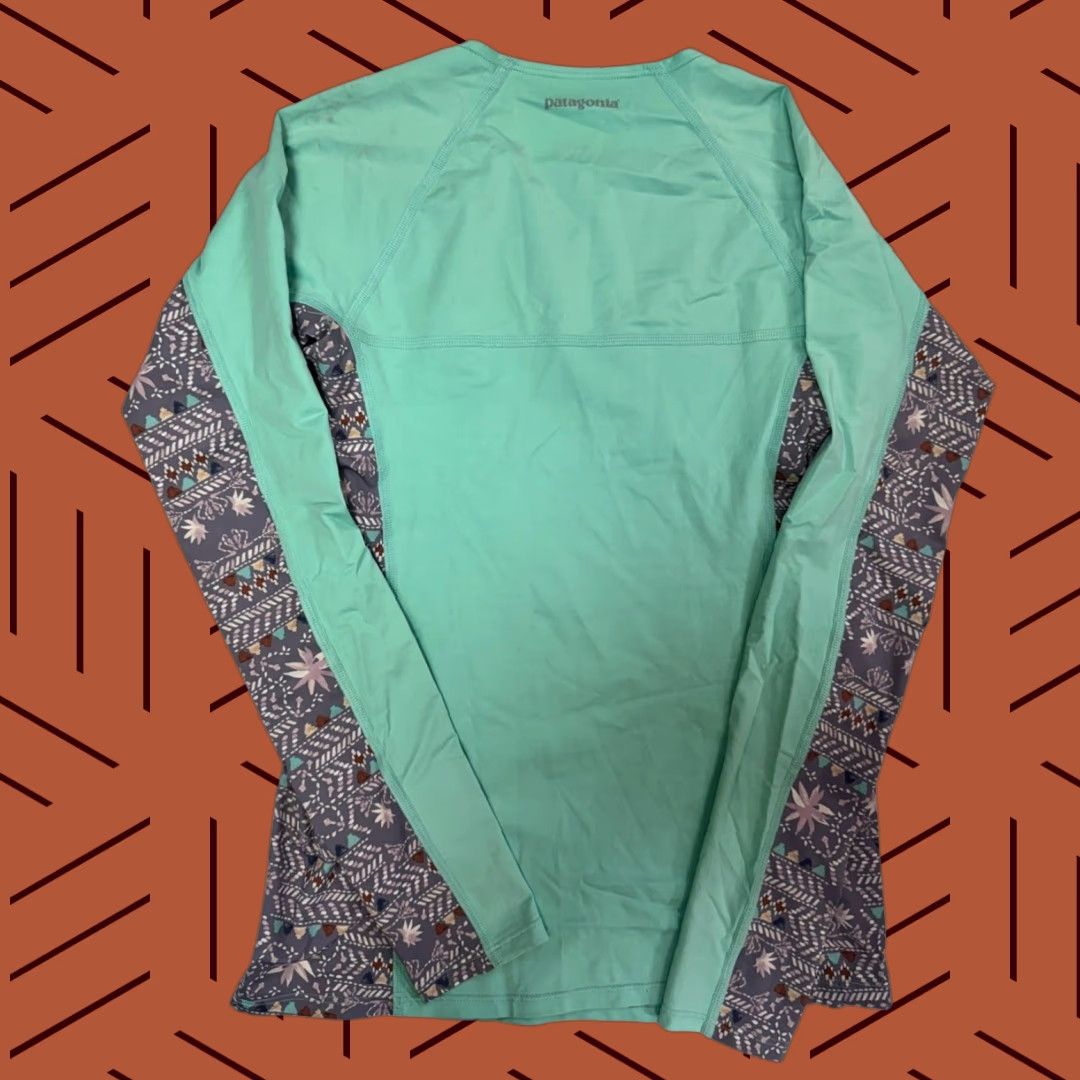 Patagonia VINTAGE Women's Patagonia Short-Sleeved Micro Swell Rashguard Swim Top Size S Green Size S / US 4 / IT 40 - 1 Thumbnail