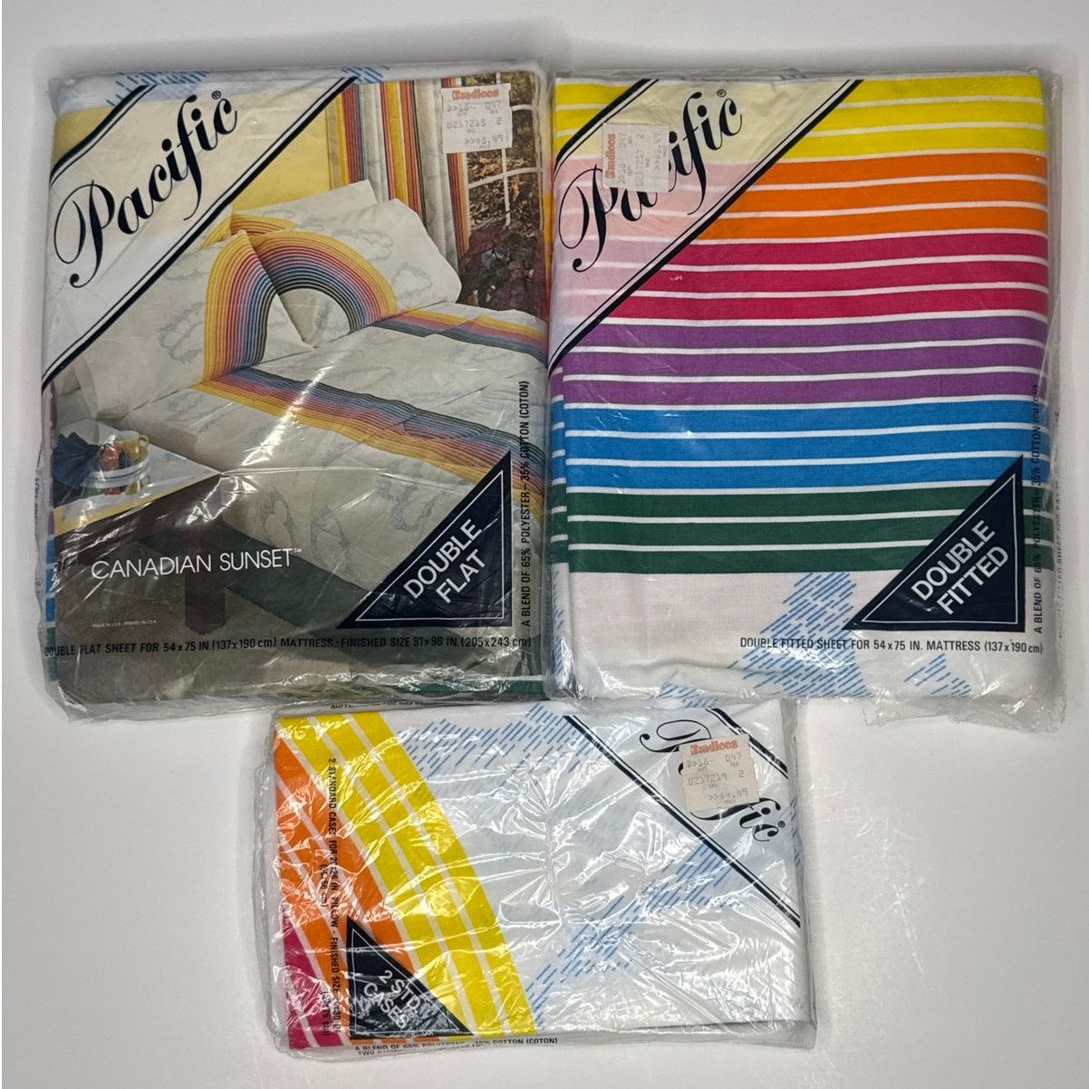 Vintage NWT 80s Pacific Rainbow & Clouds double sheet set LGBT Size ONE SIZE - 1 Thumbnail