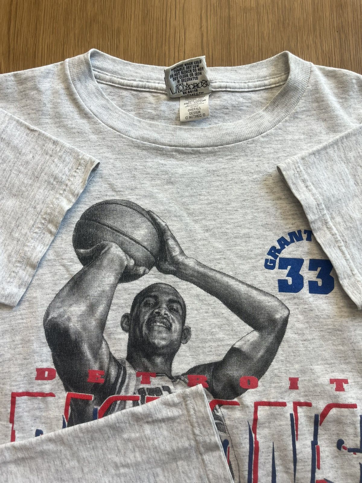 NBA Vintage Grant Hill Detroit Pistons player ( Kid size )90’s Size US XS / EU 42 / 0 - 9 Thumbnail