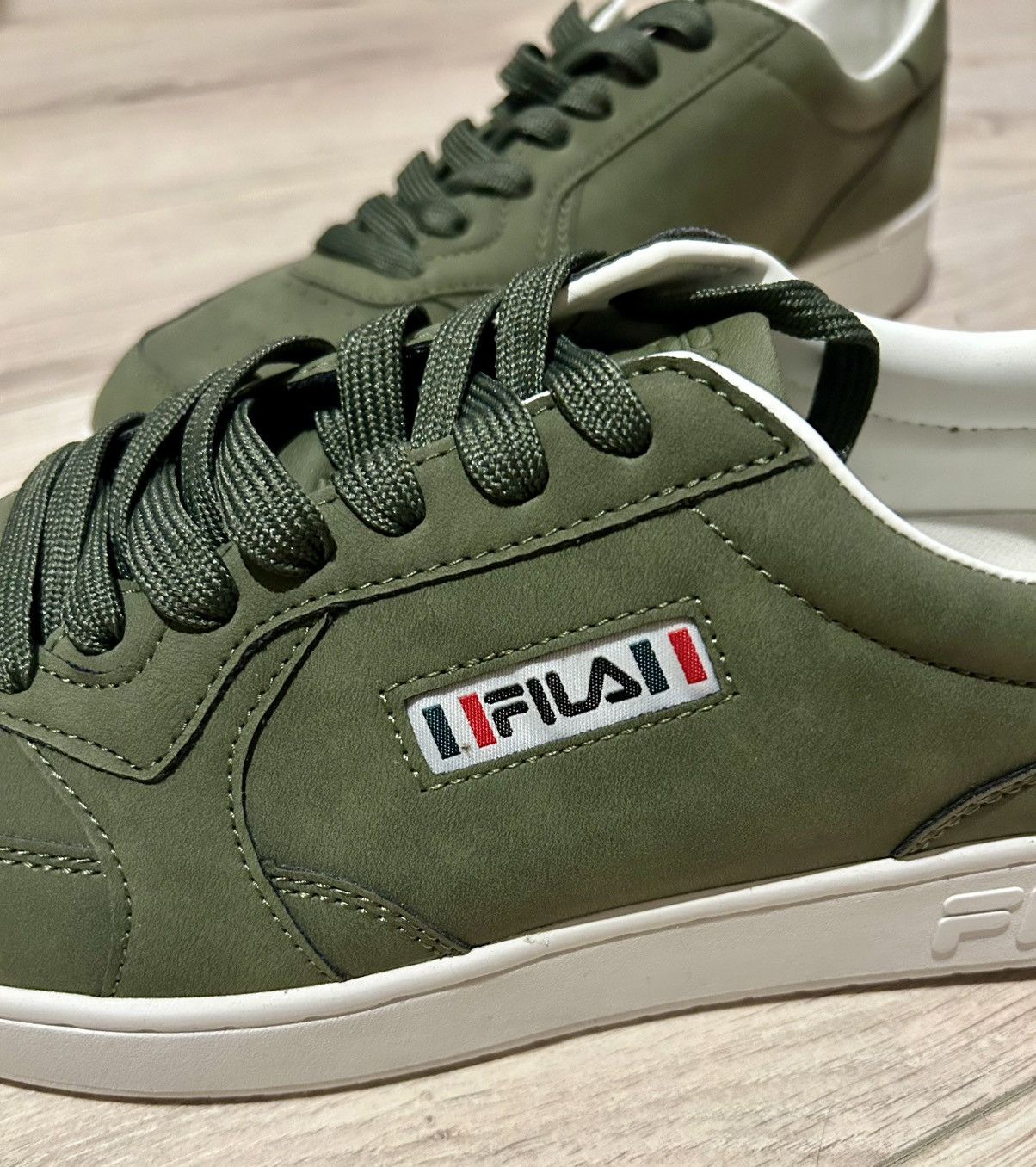 Fila Fila khaki keds Size US 12 / EU 45 - 3 Thumbnail