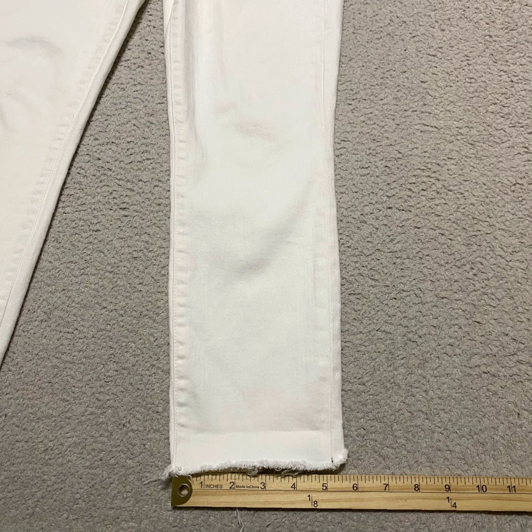 J.Crew VINTAGE J.CREW White Denim Light Wash Straight High Rise Jeans 26 Women Clean Modern Look Womens Jeans 26 in Inseam 24 in Cotton Polyester Spandex Size 26" / US 2 / IT 38 - 5 Thumbnail