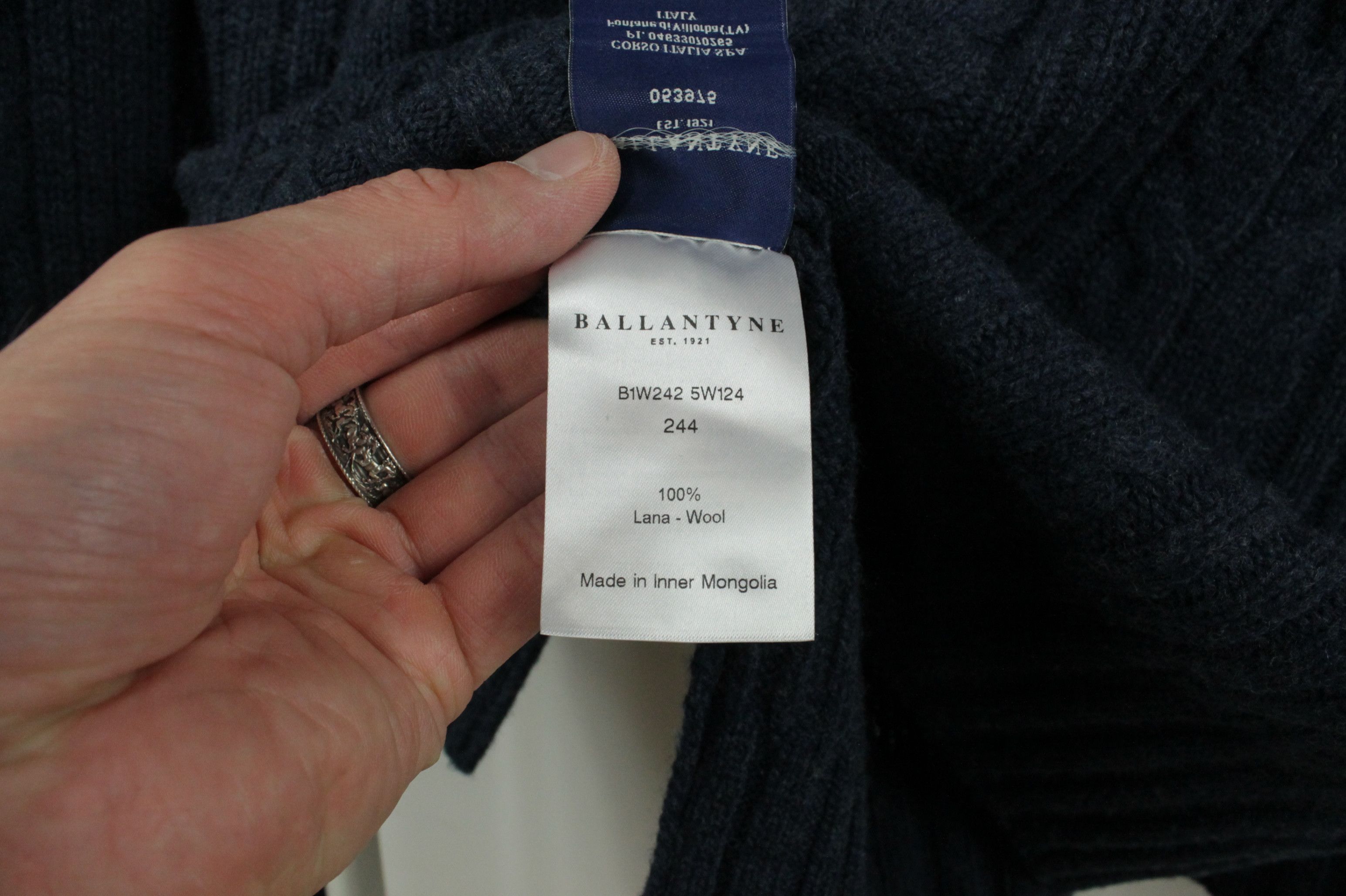 Ballantyne Ballantyne Cable Knit Navy Wool Sweater Women's Size M / US 6-8 / IT 42-44 - 15 Thumbnail