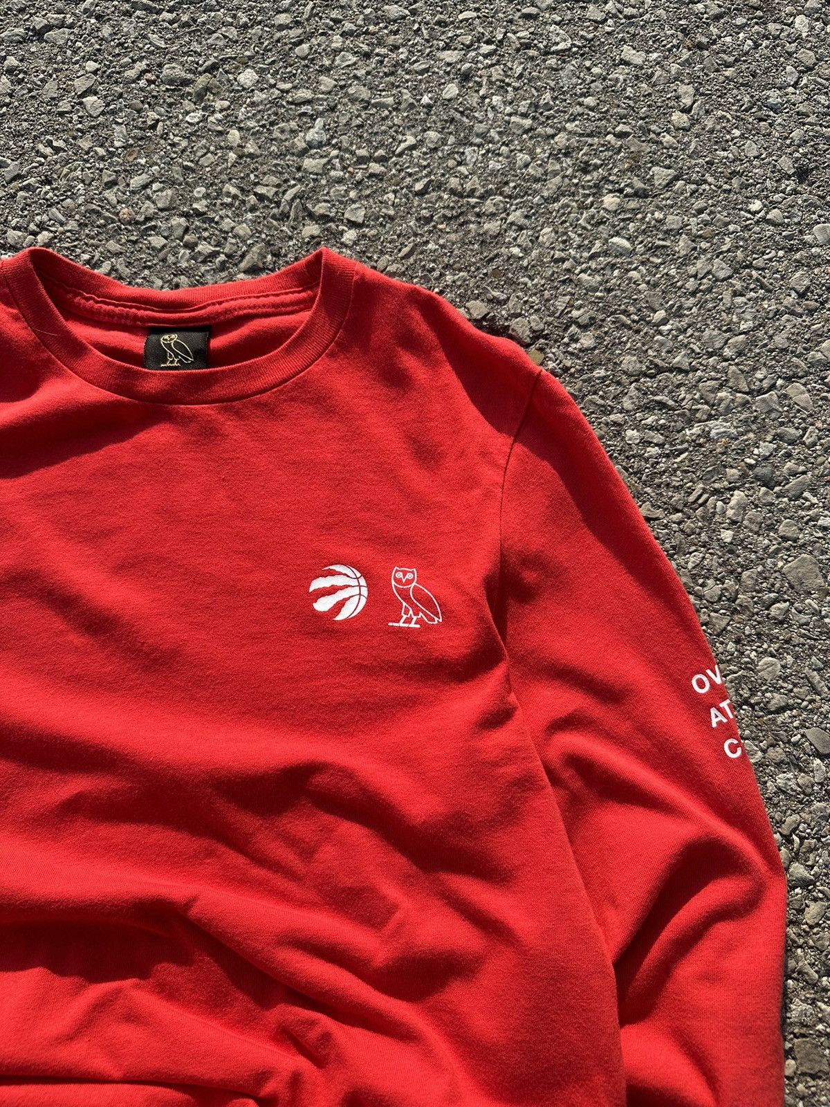 October's Very Own Octobers Very Own X Raptors Red Longsleeve Size US S / EU 44-46 / 1 - 4 Thumbnail