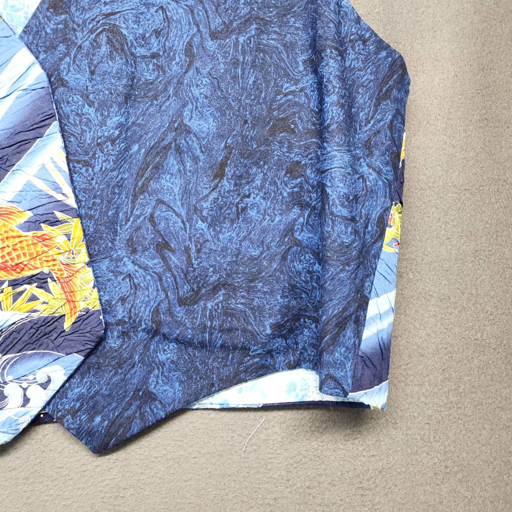 Vintage Koi Fish Waves Vest Mens XL Blue Japanese Print Open Front Lined Bamboo Handmade Size US XL / EU 56 / 4 - 8 Thumbnail