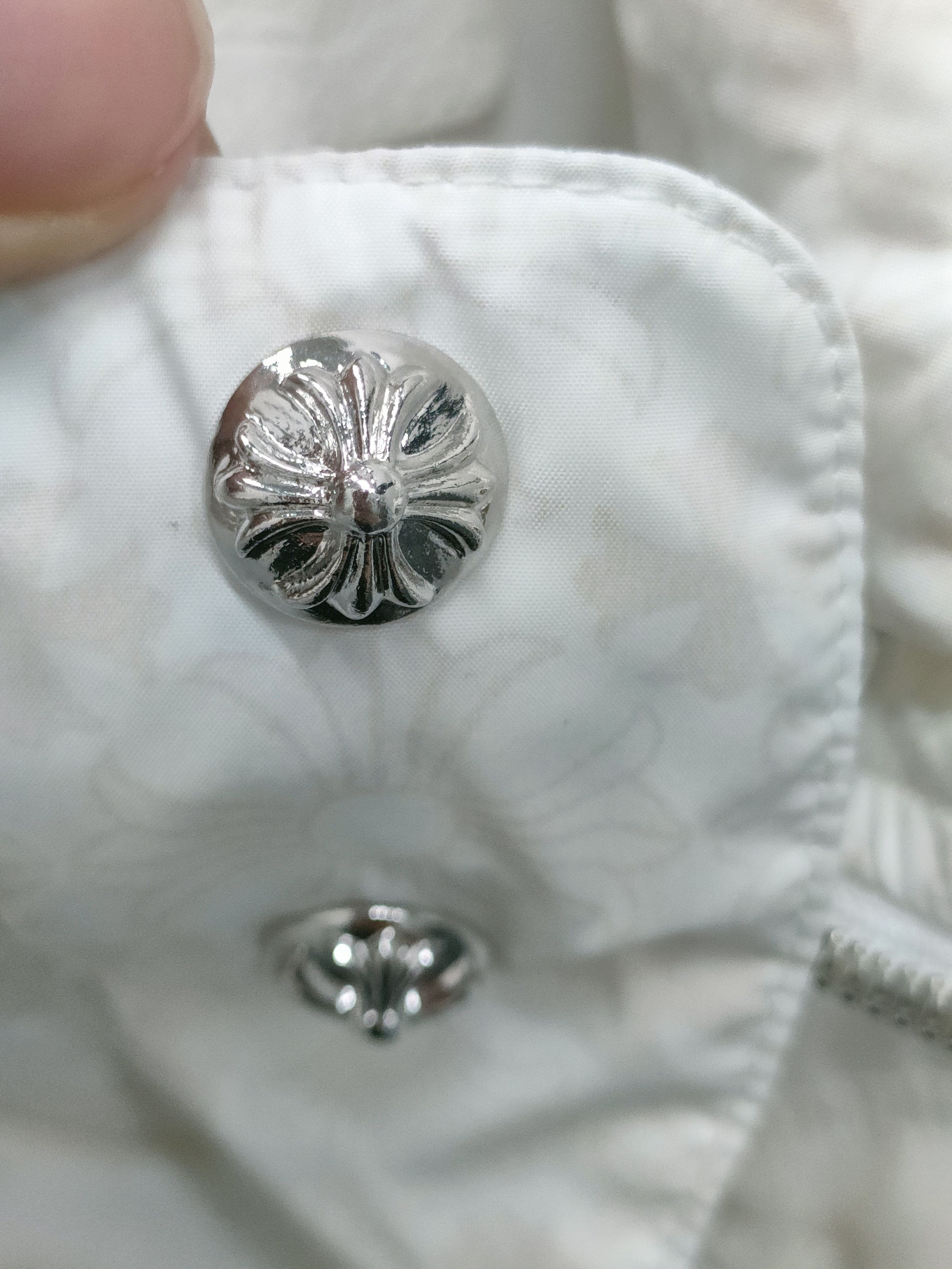 Chrome Hearts Chrome Hearts White Monogram Cropped Puffer Down Jacket Size S / US 4 / IT 40 - 6 Thumbnail