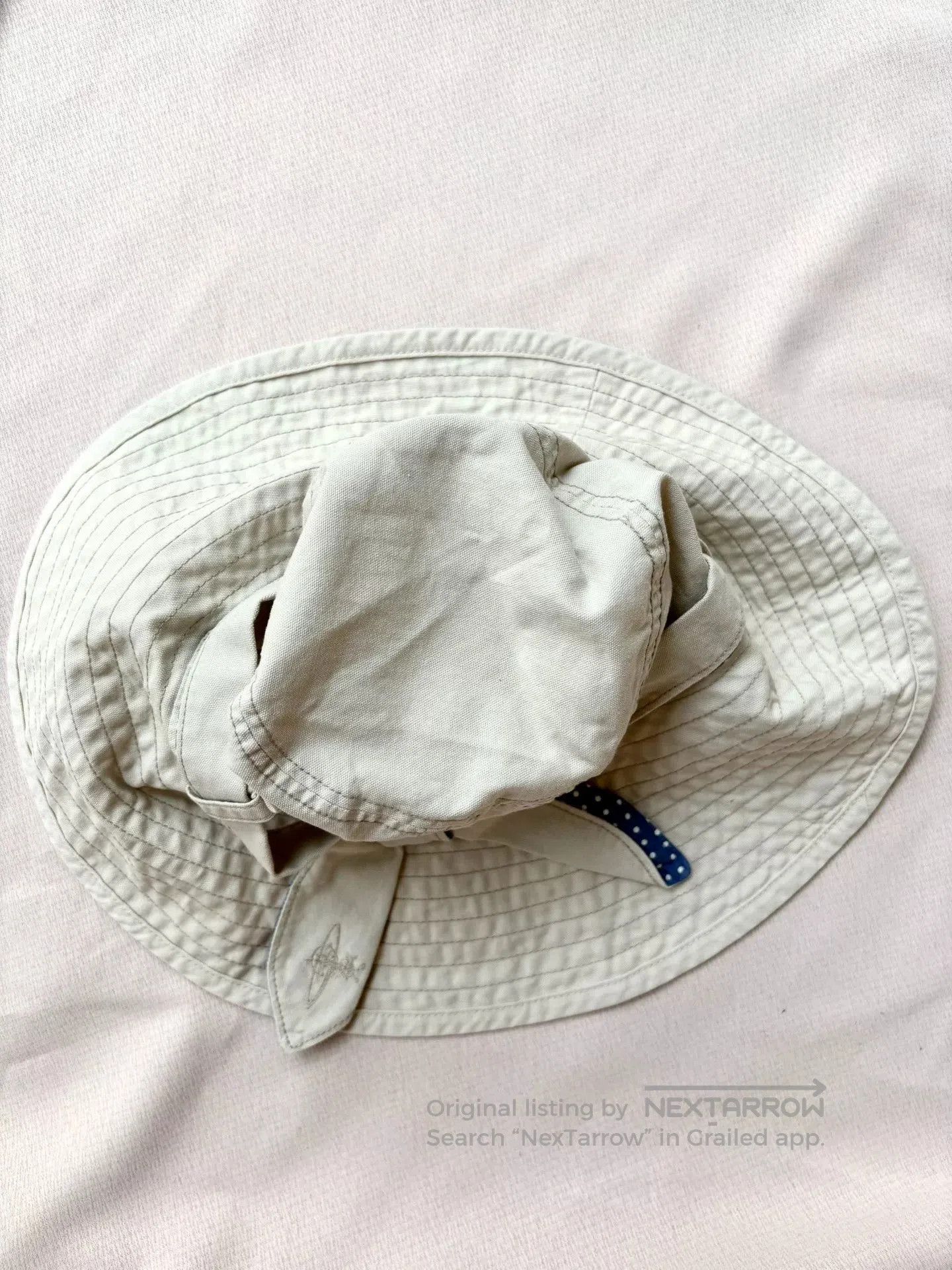 Vivienne Westwood Vivienne Westwood Bow Embroidered Fisherman Hat. Size ONE SIZE - 7 Thumbnail