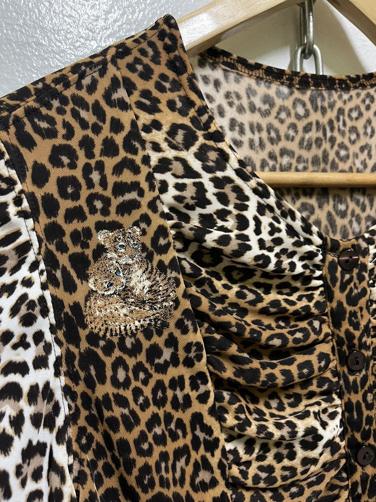 Japanese Brand Leopard Printed Button Stretch Long Sleeve Size S / US 4 / IT 40 - 4 Thumbnail