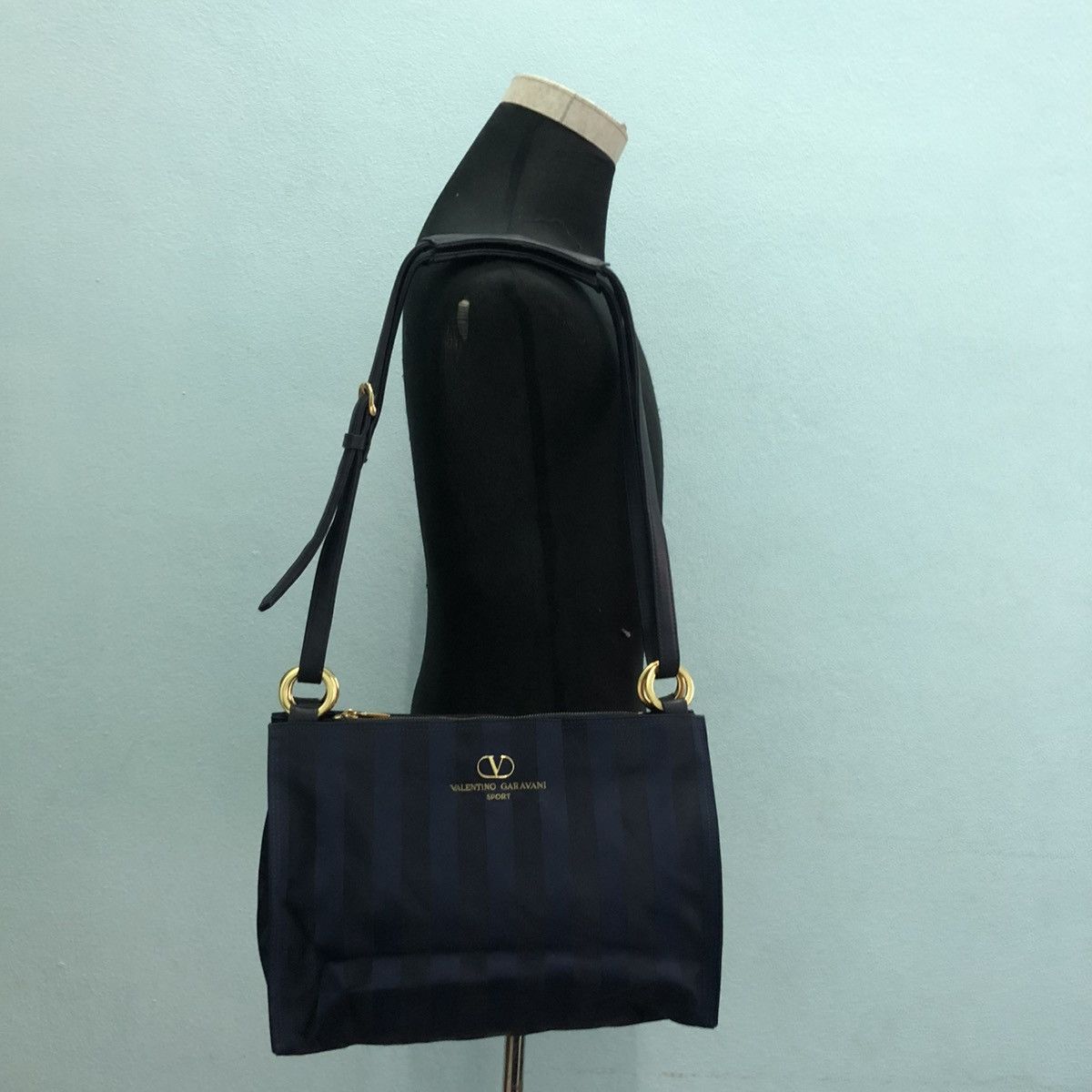 Valentino ‼️YES‼️ VALENTINO GARAVANI SPORT SHOULER BAG Size ONE SIZE - 15 Thumbnail