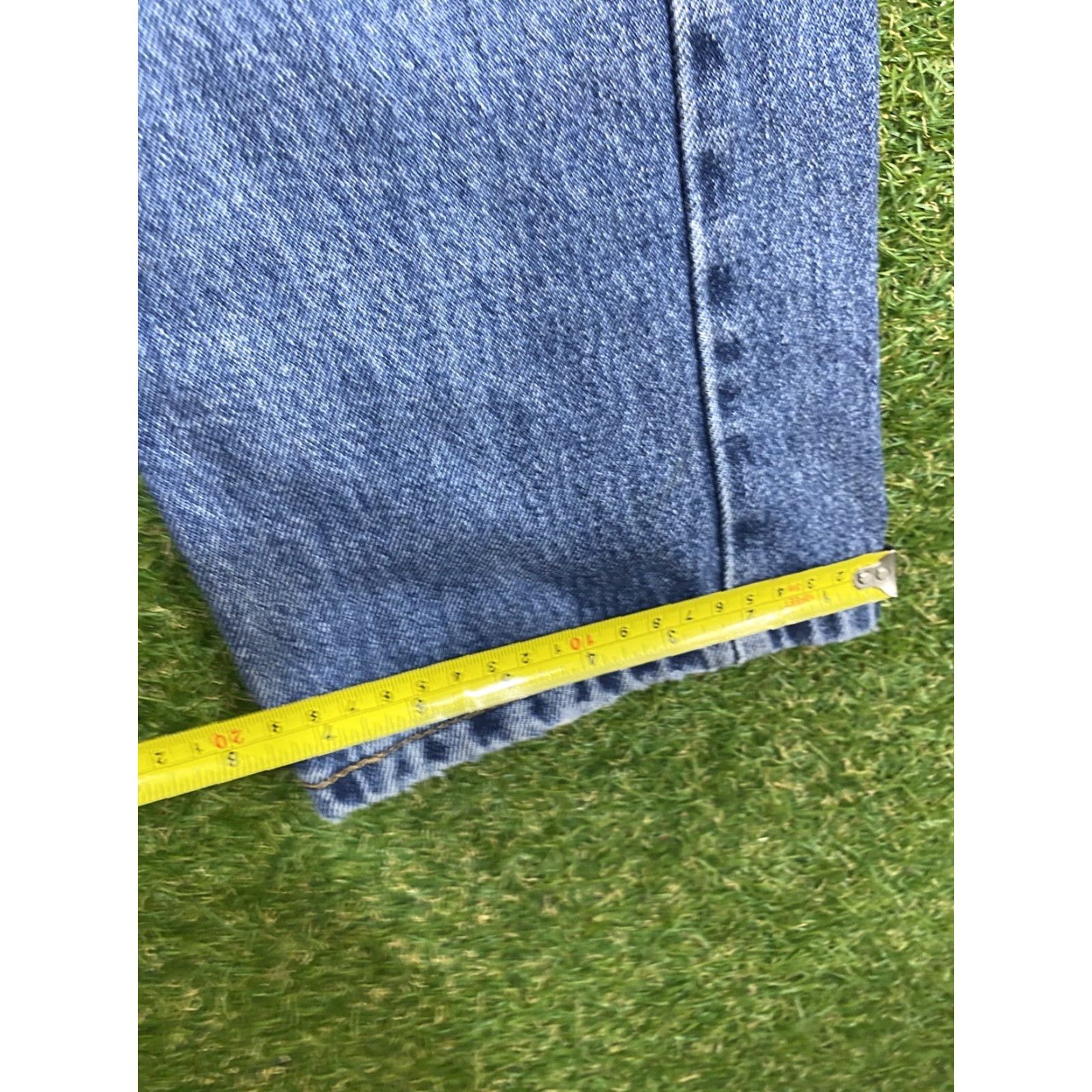Levi's VINTAGE Levi's 505 Jeans Mens 29x32 Regular Fit Straight Leg Medium Wash Denim Cotton Blue 5-Pocket Design Jeans Mens Size US 29 - 6 Thumbnail