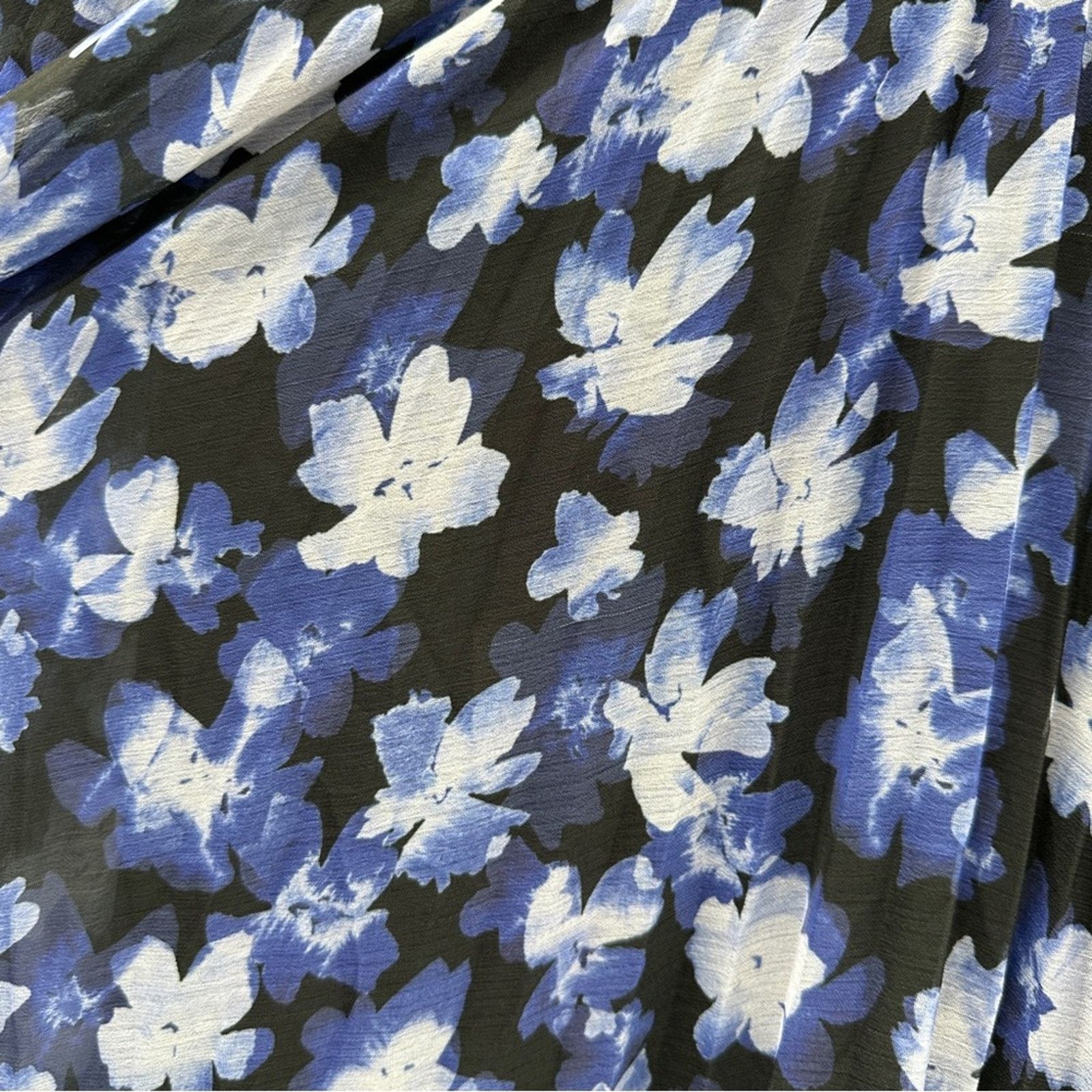 Monique Lhuillier RTR ML Monique Lhuillier Melanie Floral Maxi Dress Sz 10 Size L / US 10 / IT 46 - 11 Thumbnail
