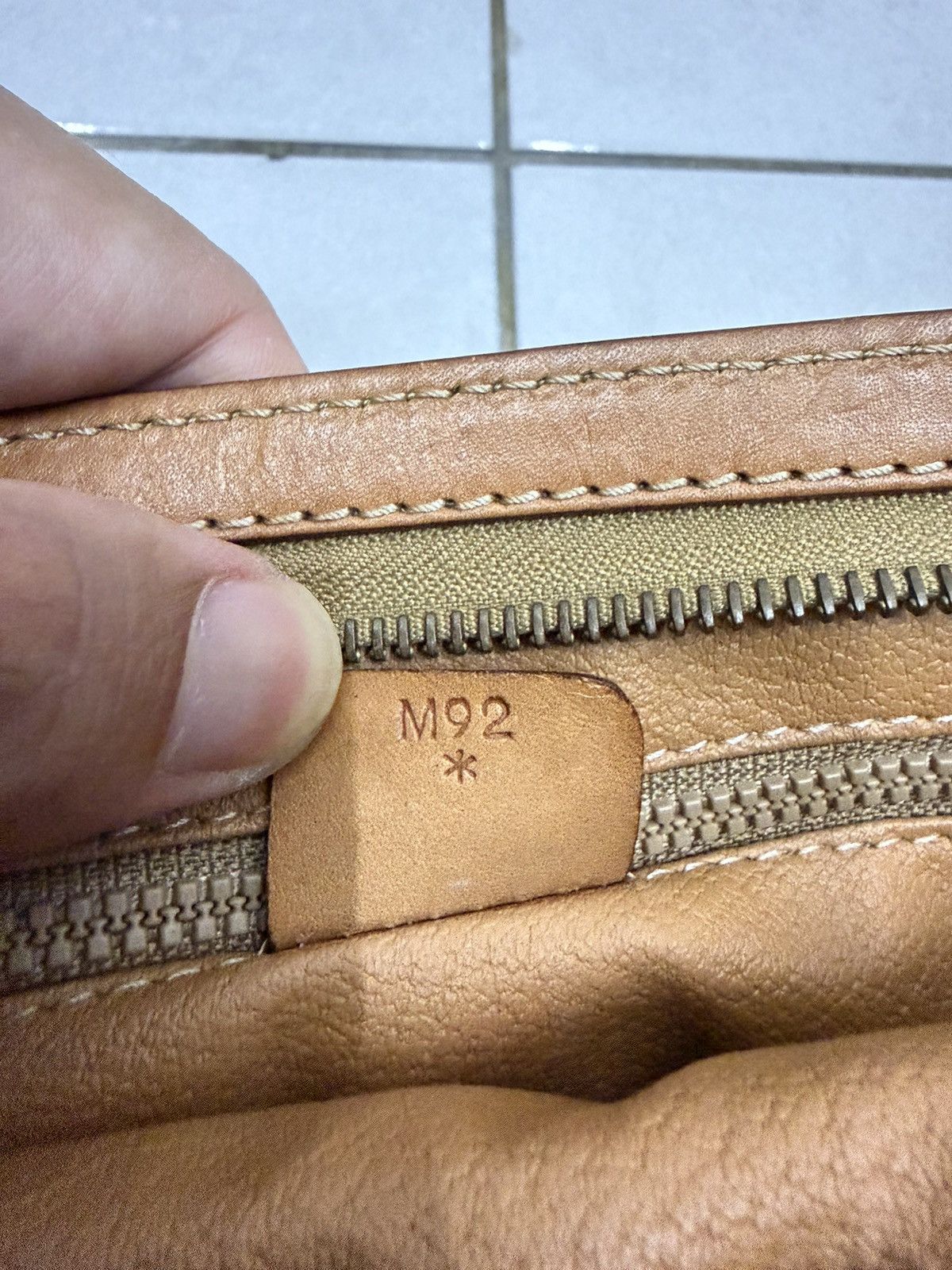 Celine Authentic Vintage Celine Clutch Bag Size ONE SIZE - 11 Thumbnail