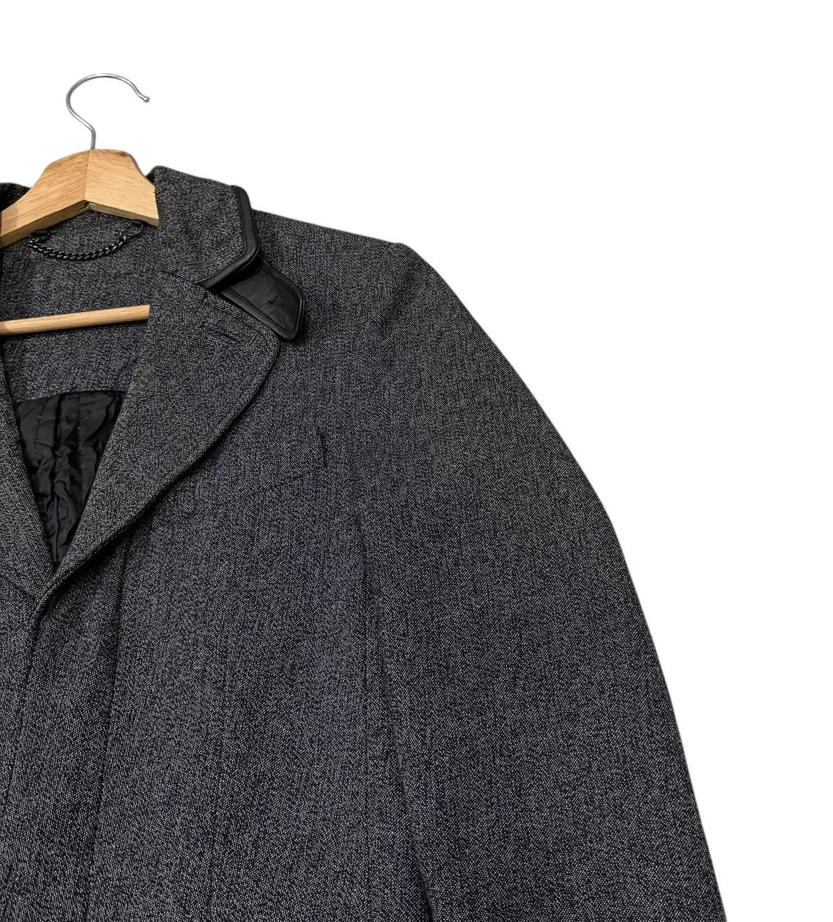 Armani Exchange Vintage Armani Exchange Italian Fabric Long Button Jacket Size US S / EU 44-46 / 1 - 4 Thumbnail