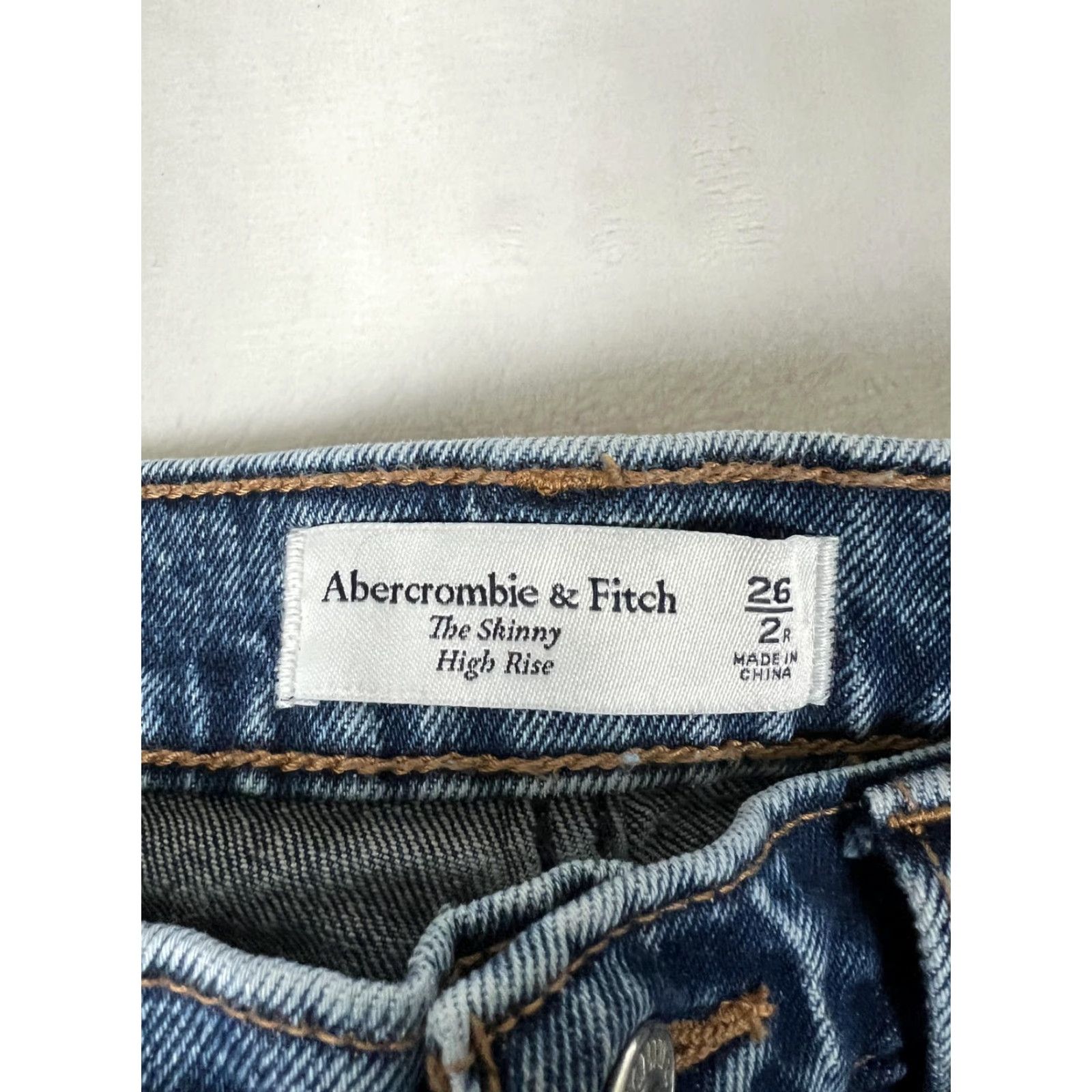 Abercrombie & Fitch Abercrombie & Fitch Jeans Womens 2 26 Blue High Rise The Skinny Distressed Denim Size 26" / US 2 / IT 38 - 2 Thumbnail