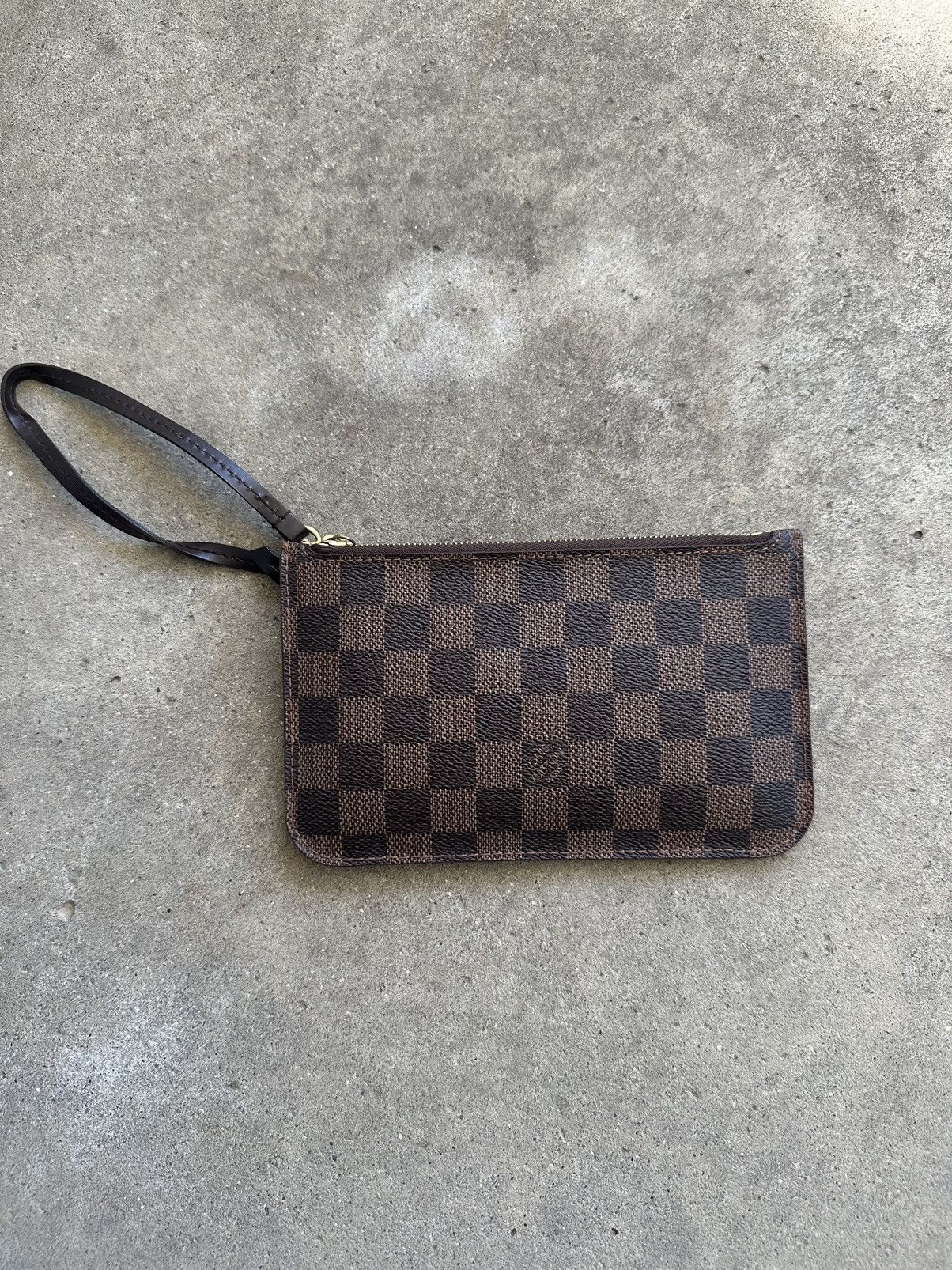 Louis Vuitton Louis Vuitton Never Full Pouch Size ONE SIZE - 1 Thumbnail