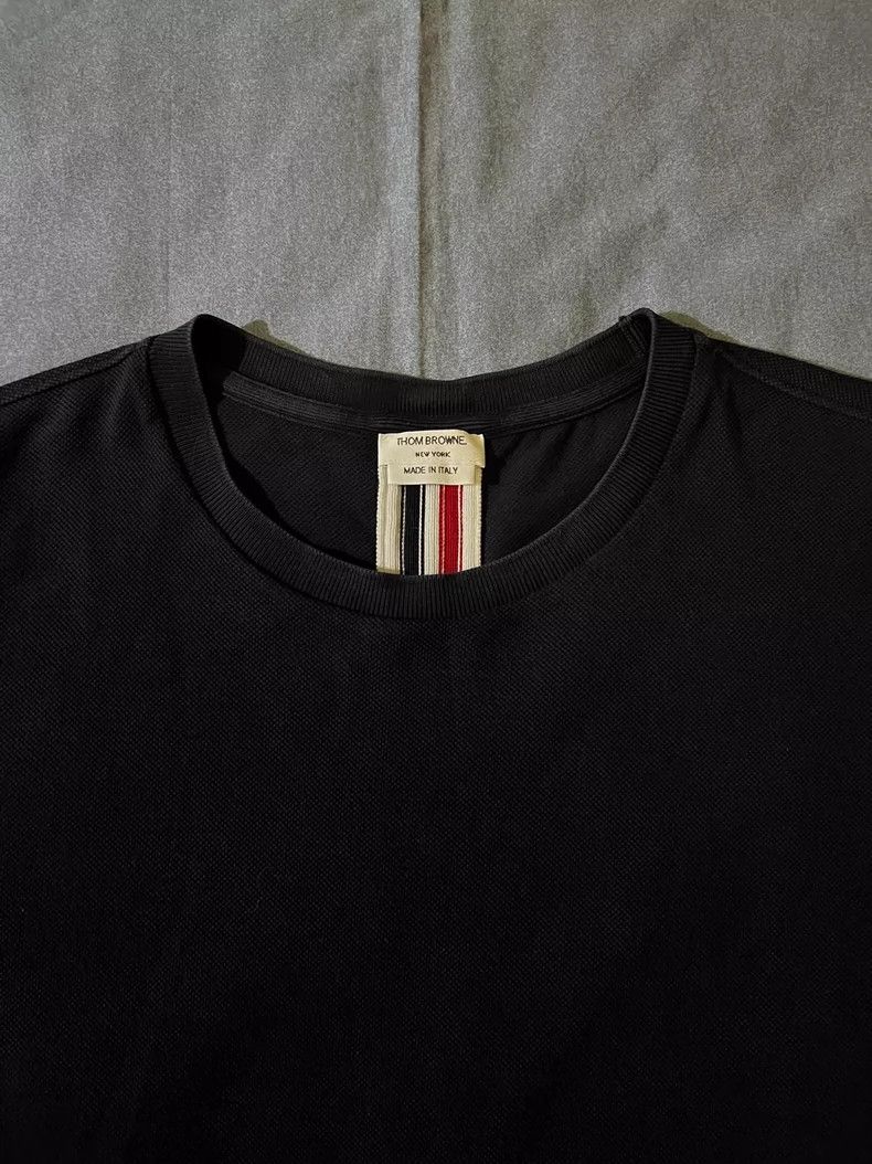 Thom Browne Thom Browne Classic back color stripe short-sleeved T-shirt Size US XL / EU 56 / 4 - 2 Thumbnail