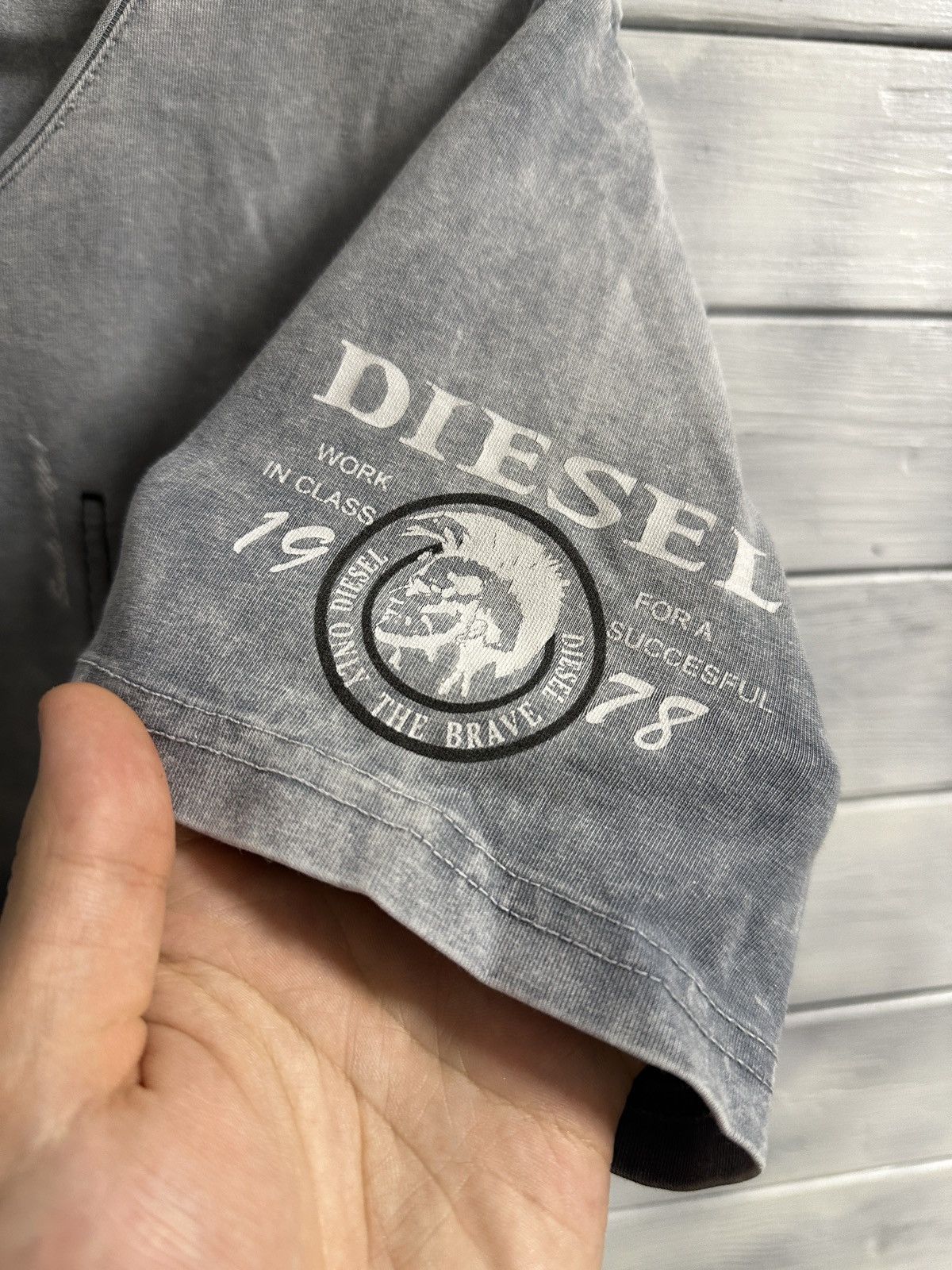 Diesel Rare Vintage T-Shirt Diesel Industry Avant-Garde Y2K style Size US L / EU 52-54 / 3 - 3 Thumbnail