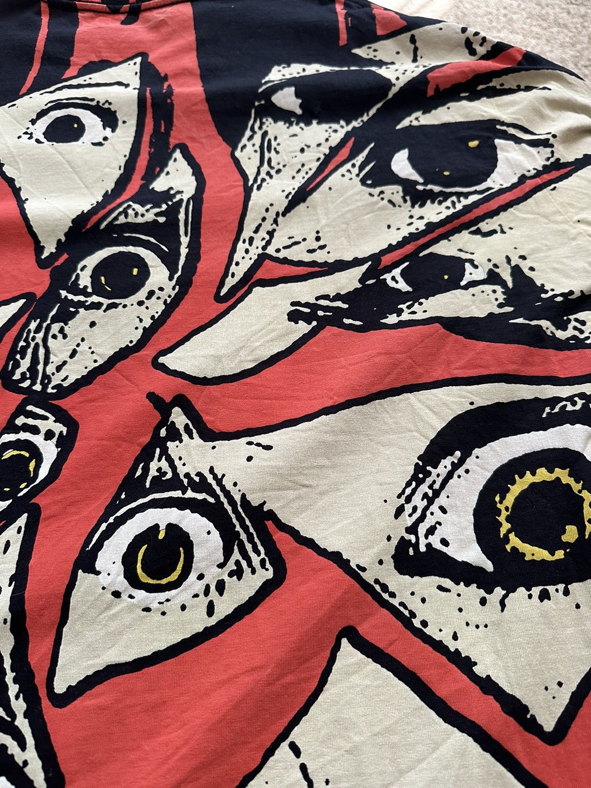 Half Evil Half Evil Alway Watching Tee Size US XL / EU 56 / 4 - 6 Thumbnail