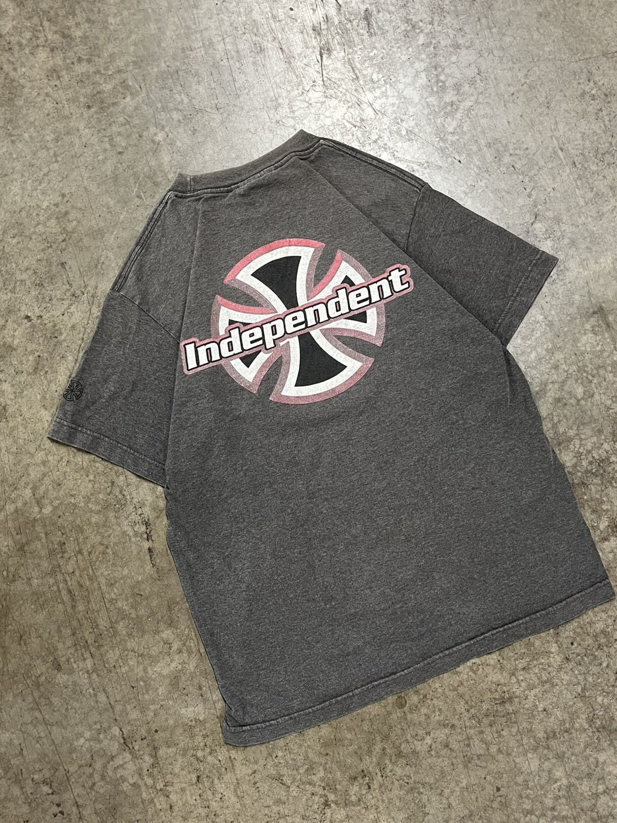 Independent Truck Co. × Vintage Independent truck co y2k tee shirt faded skater streetwear Size US L / EU 52-54 / 3 - 1 Thumbnail