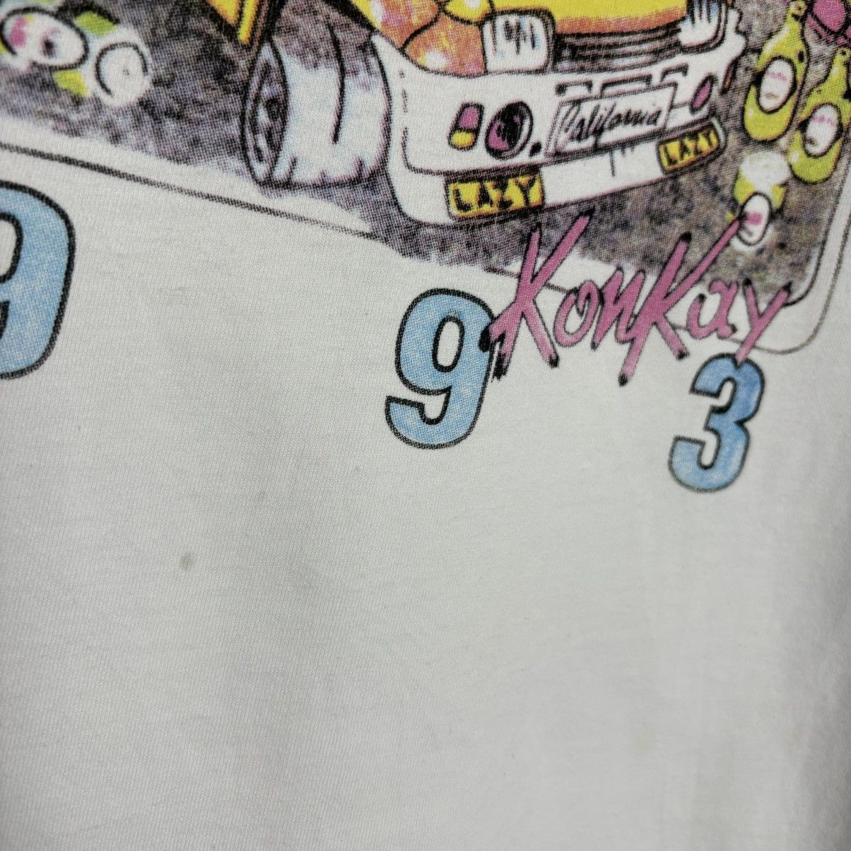 Anime × Vintage Vintage Chill Since 1993 Graphic T-Shirt Size US M / EU 48-50 / 2 - 5 Thumbnail