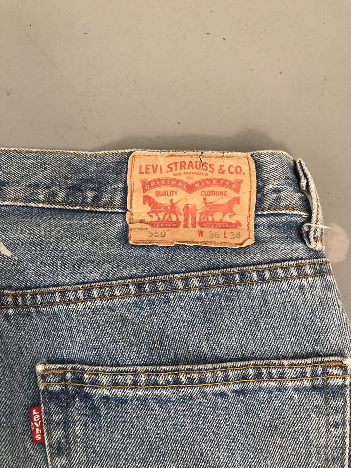 Levi's × Vintage Vintage Levi’s 550 faded baggy fit denim Size US 36 / EU 52 - 10 Thumbnail