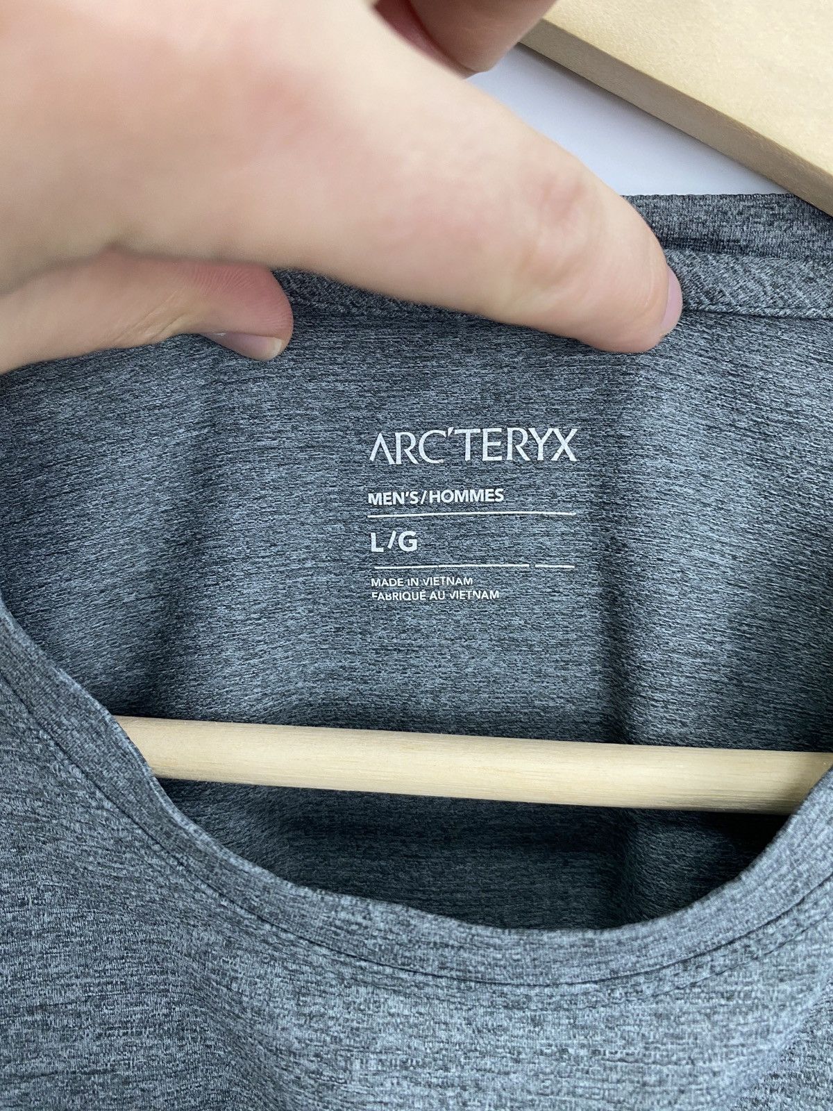 Arc'teryx Y2K Arc’teryx Outdoor T-Shirt Rare Retro Hype Size US L / EU 52-54 / 3 - 5 Thumbnail