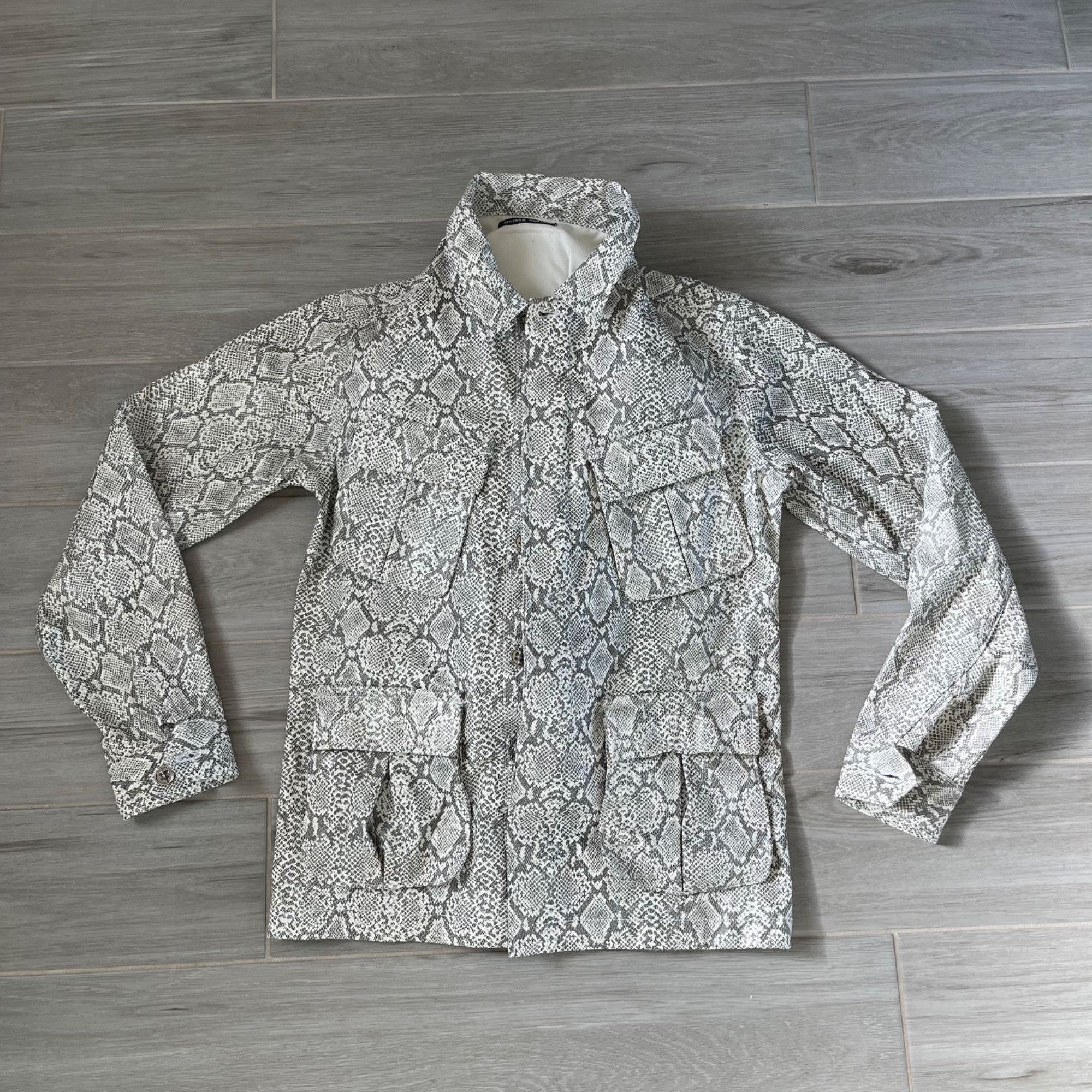 Seventh Heaven NEW SEVENTH HEAVEN SNAKE CROSS JACKET SZ MEDIUM Size US M / EU 48-50 / 2 - 7 Thumbnail