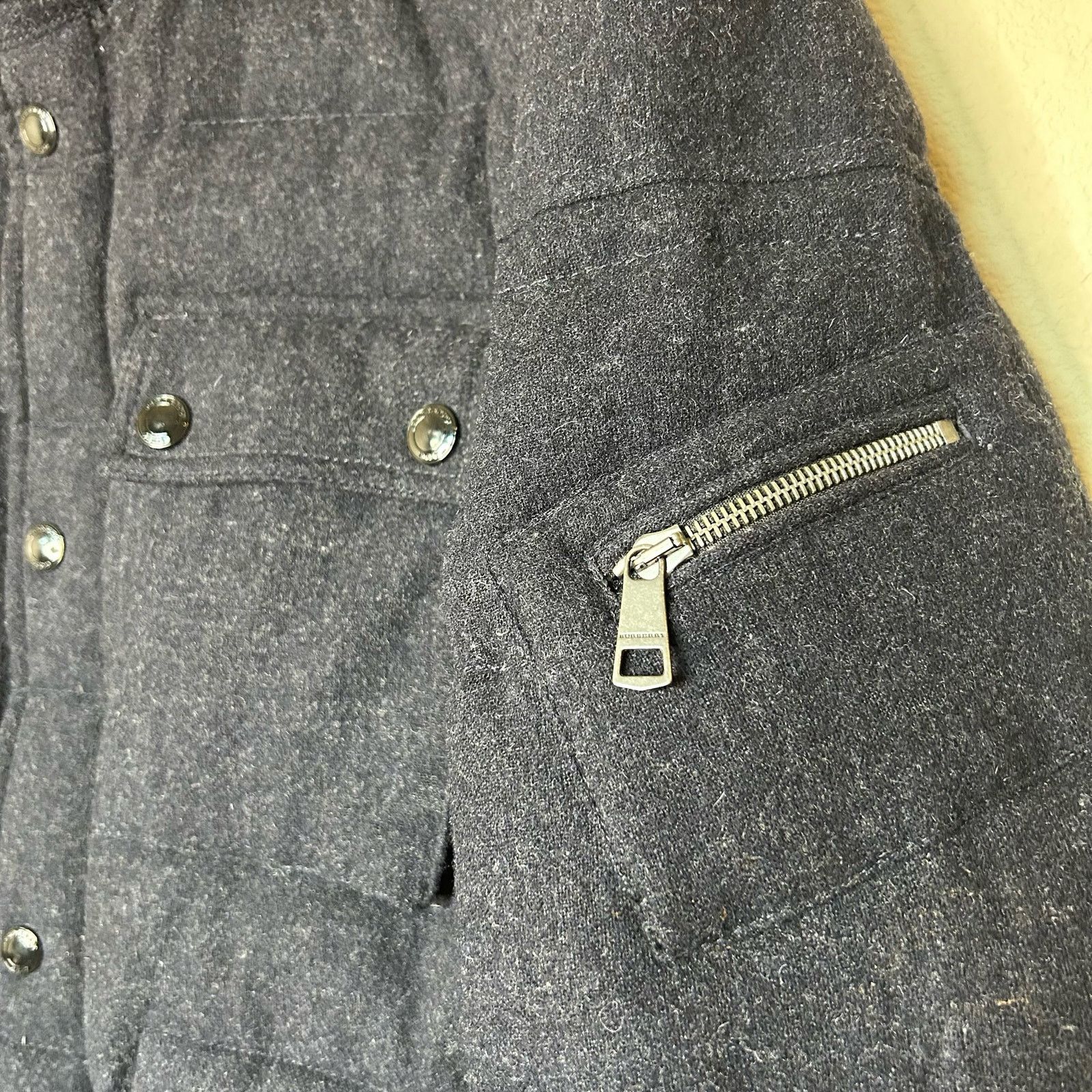 Burberry Burberry Brit Jacket Coat Wool Down Navy Puffer Size L Size US L / EU 52-54 / 3 - 4 Thumbnail