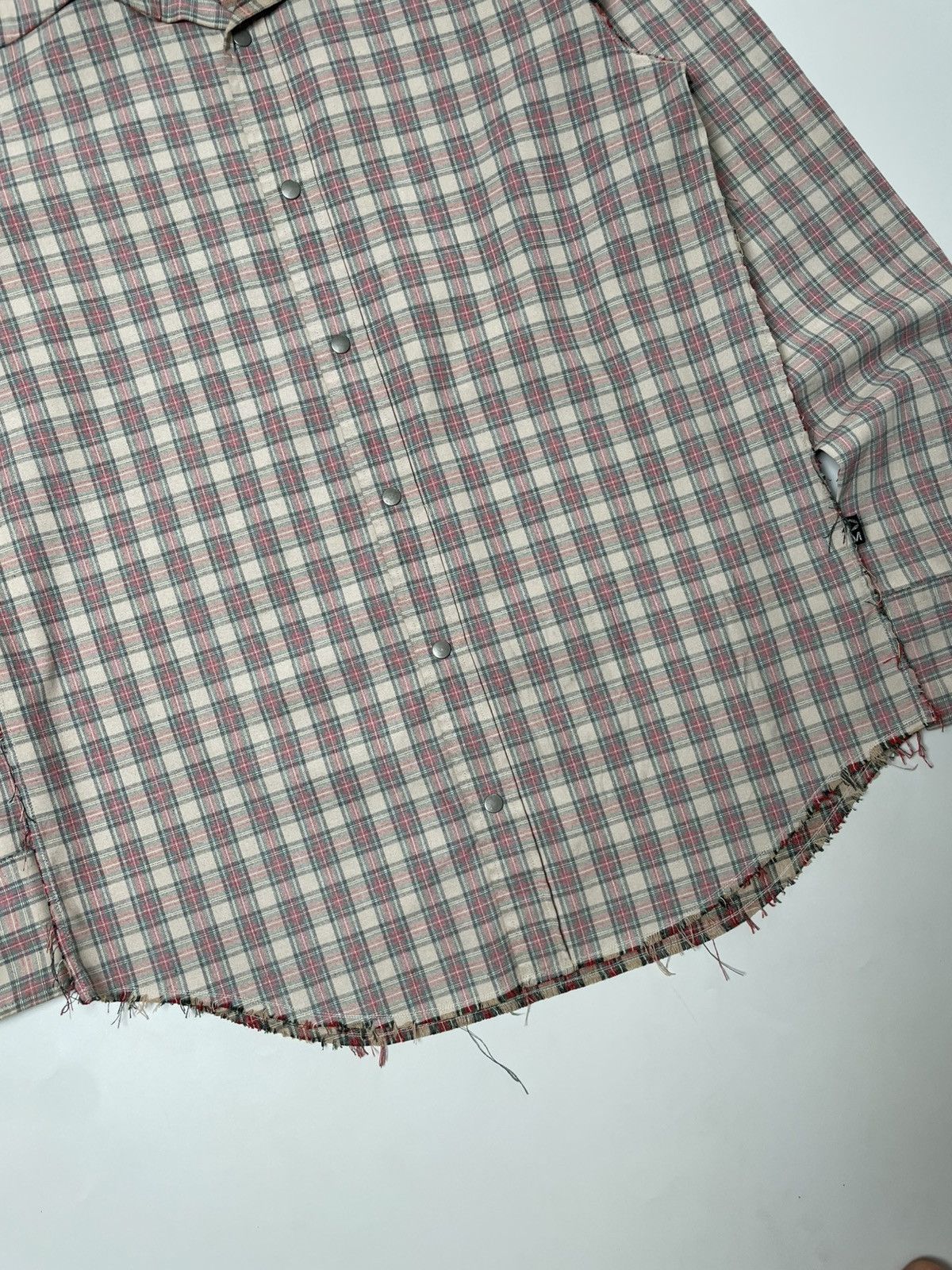 Japanese Brand Morgan Homme Studded Distressed Plaid Flannel Shirt Size US L / EU 52-54 / 3 - 6 Thumbnail
