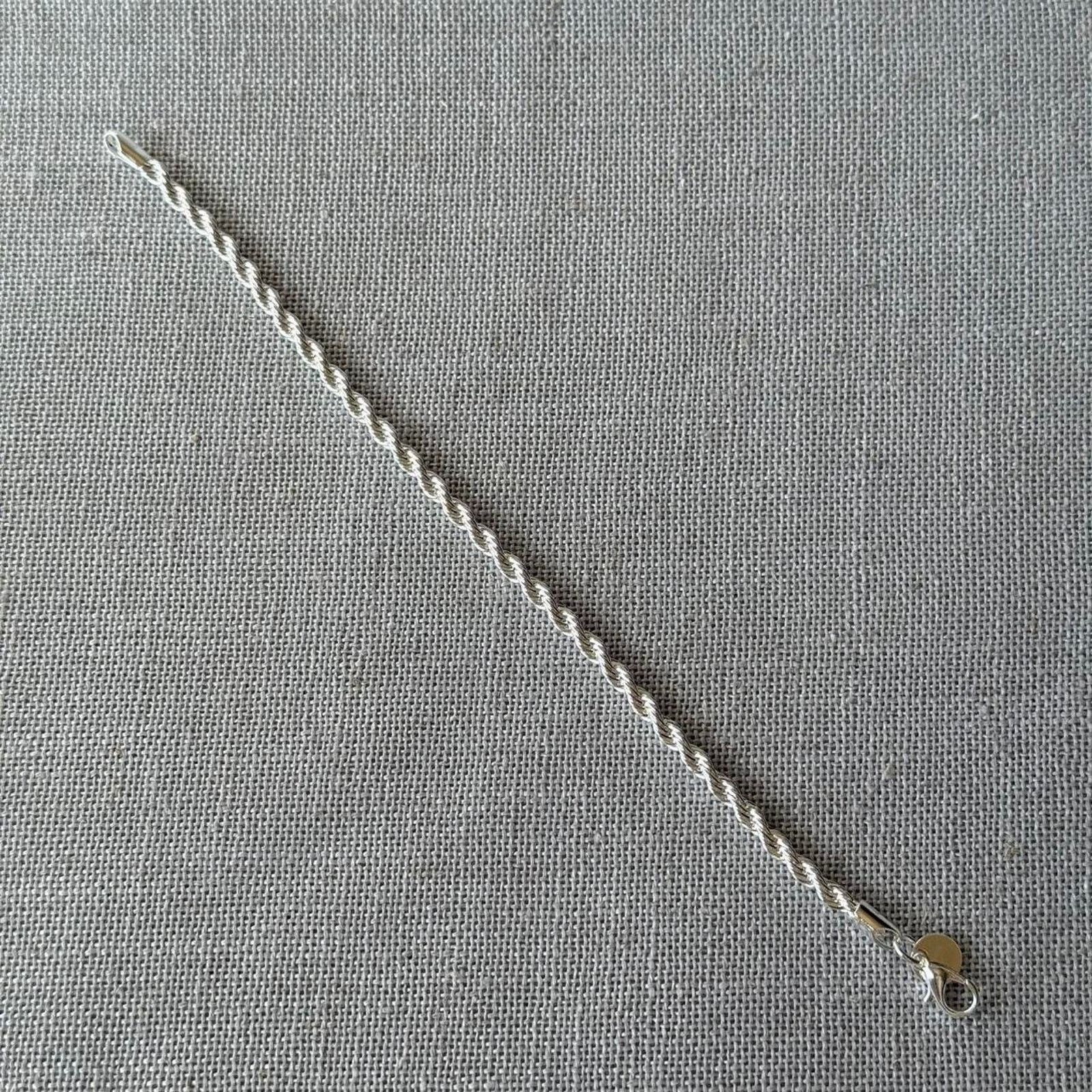 Other Silver twisted rope chain bracelet WMNS Size ONE SIZE - 4 Thumbnail