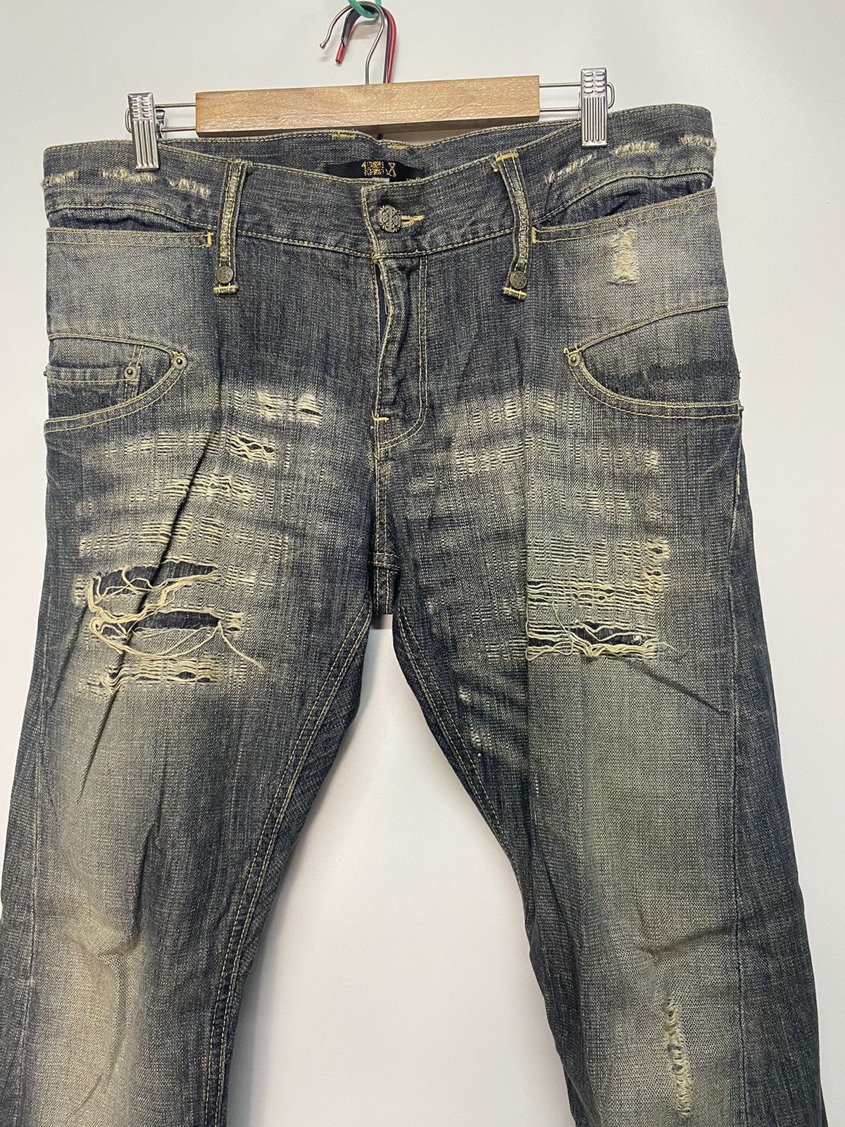 Japanese Brand Japanese Brand TTU Distressed Denim Jeans Size US 34 / EU 50 - 3 Thumbnail