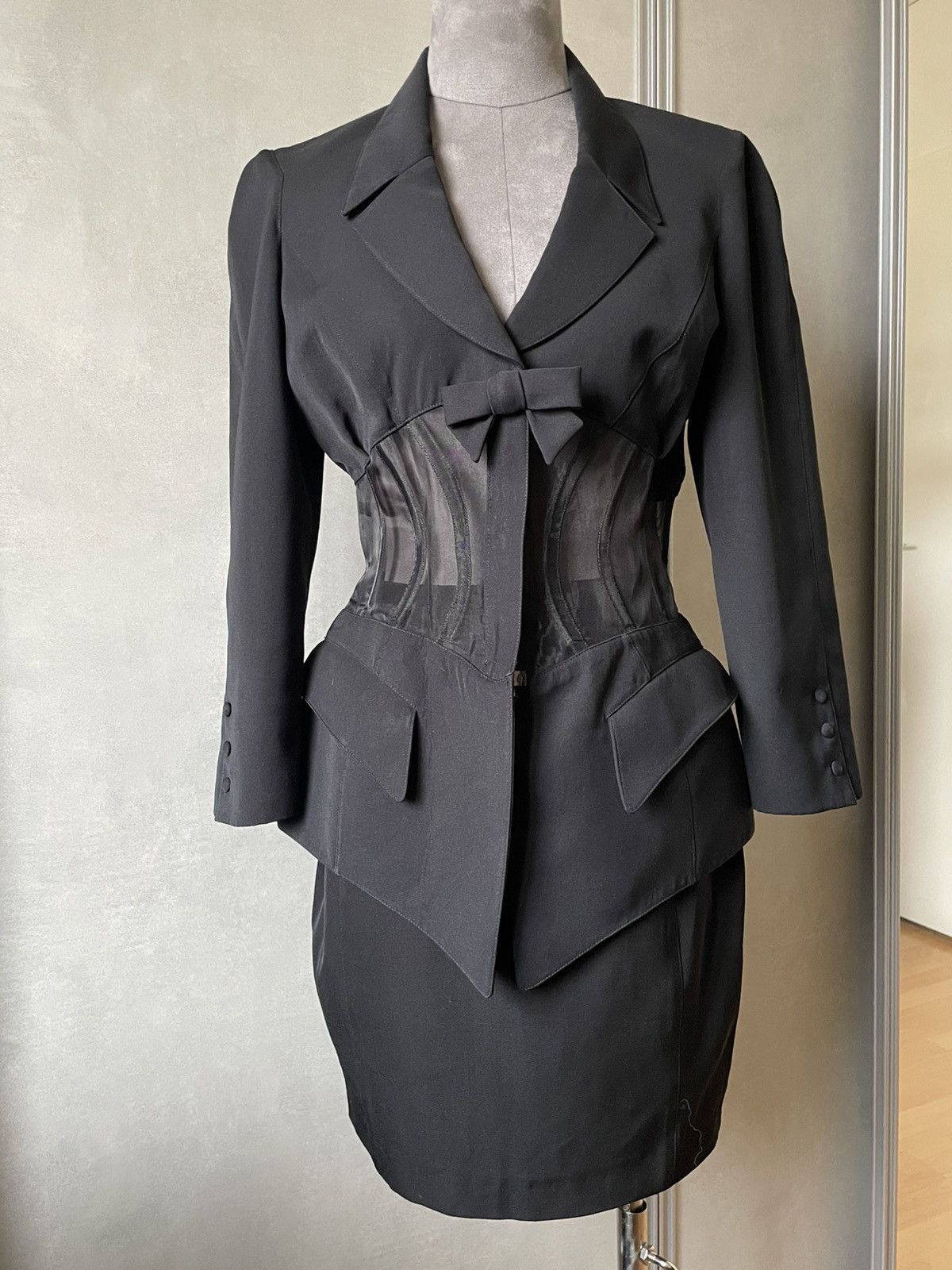 Thierry Mugler THIERRY MUGLER Jacket and skirt set Size S / US 4 / IT 40 - 2 Thumbnail