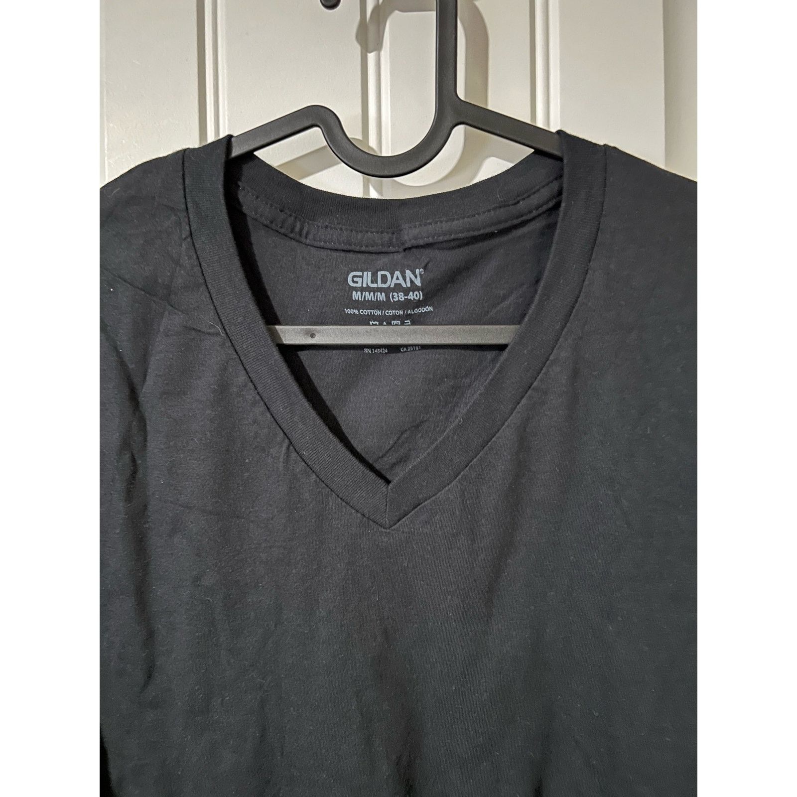 Gildan V-Neck T-Shirts Tagless Grey/black (38-40) Moisture wicking Size US M / EU 48-50 / 2 - 12 Thumbnail