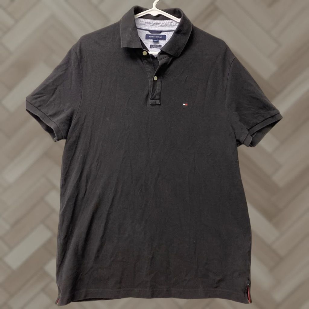 Tommy Hilfiger VINTAGE Tommy Hilfiger Polo Shirt Adult Large Black Custom Fit Logo Short Sleeve Mens/Men Golf Casual 90s Brand Clothing Size US L / EU 52-54 / 3 - 1 Thumbnail