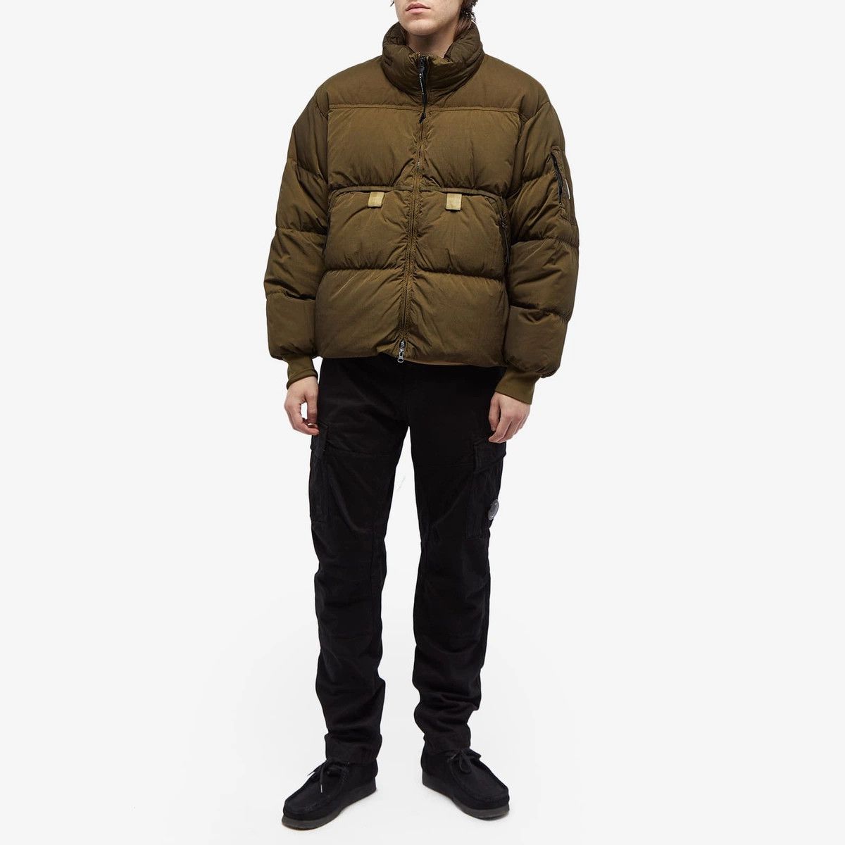 C.P. Company o1y1224 Zip Hooded Jacket in Military Green Size US S / EU 44-46 / 1 - 4 Thumbnail