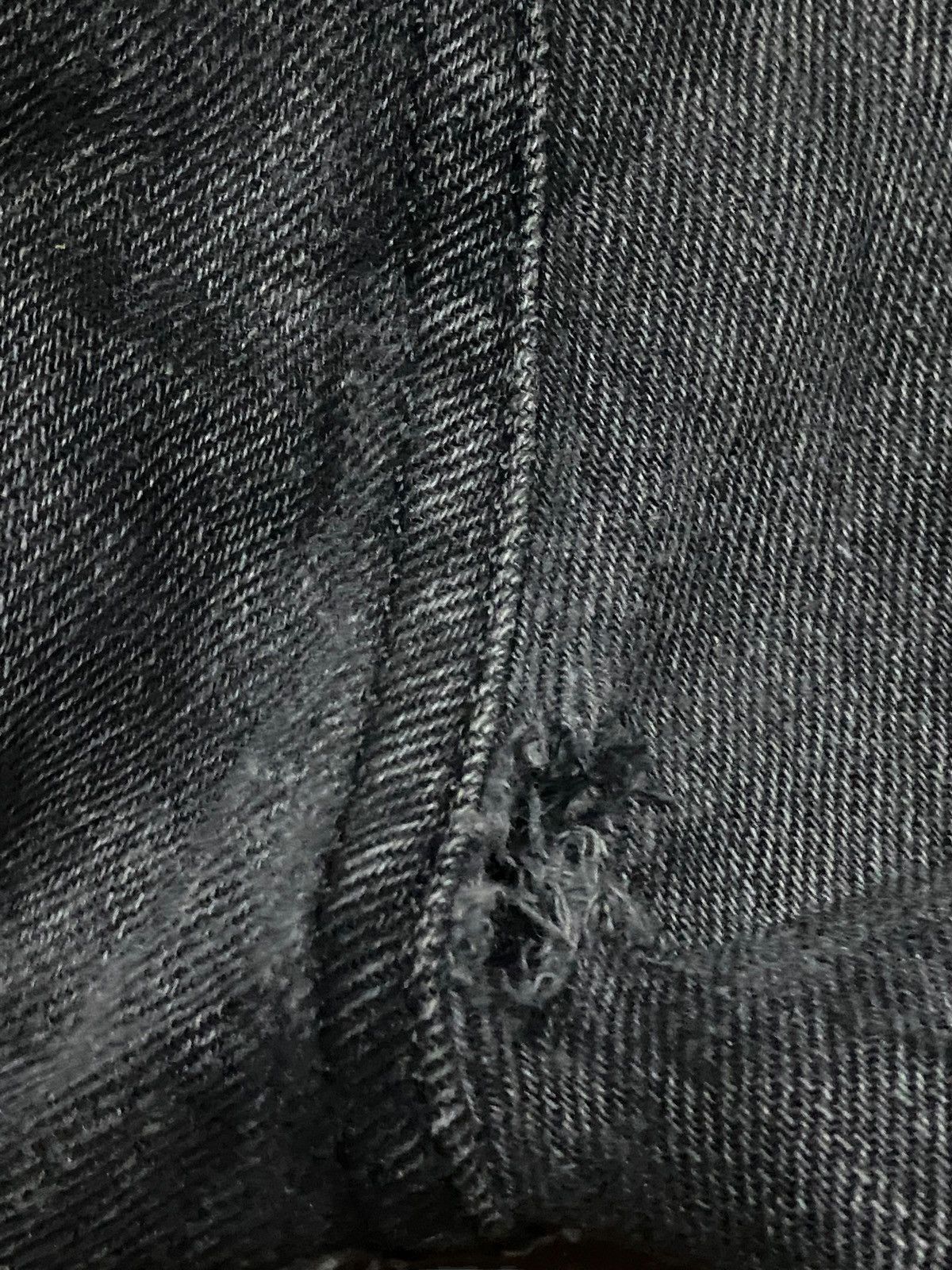 Levi's Vintage Levis 501 Y2K Black Denim Distressed Loose Jeans Size US 32 / EU 48 - 10 Thumbnail