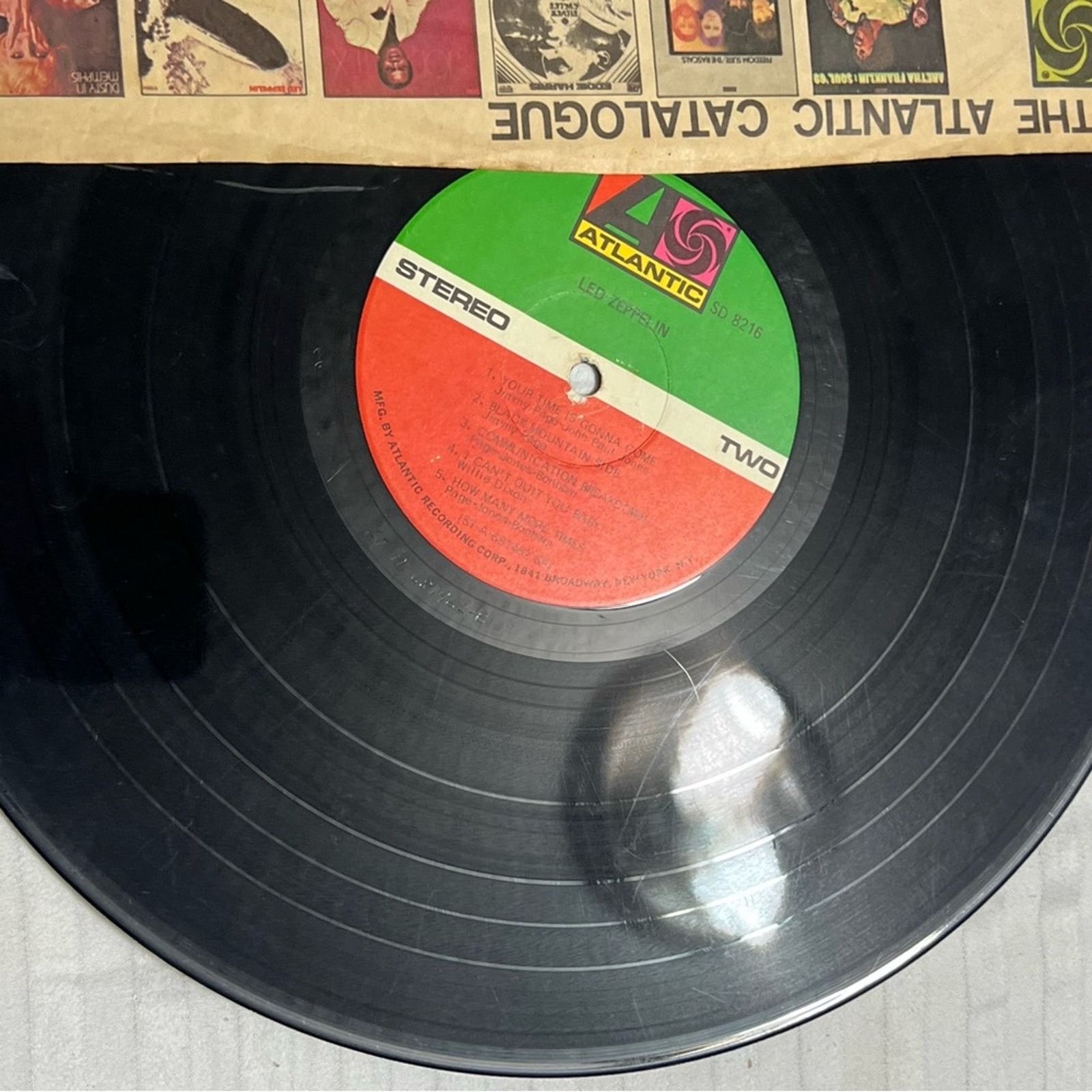 Led Zeppelin LED ZEPPELIN self-titled LP 1969 Atlantic Gold Record Award Size ONE SIZE - 4 Thumbnail