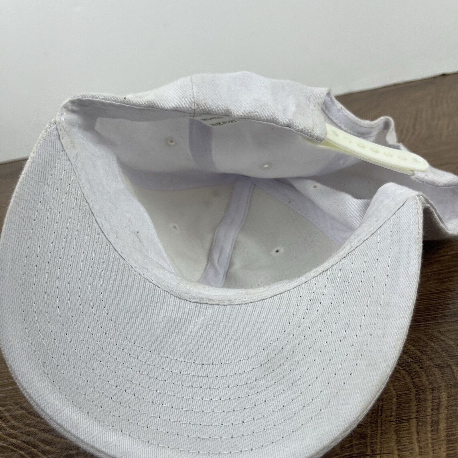Other Leaf Snapback Hat White Hat Adjustable White Adult Size Hat Size ONE SIZE - 13 Thumbnail