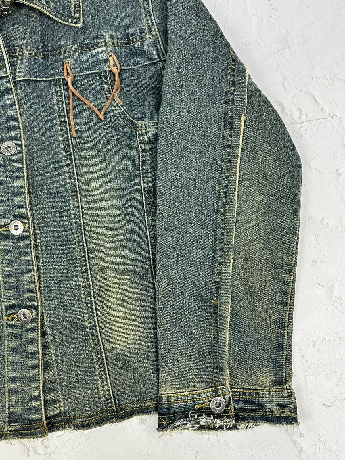 Japanese Brand × Vintage Vintage Distressed Washed Denim Jacket Size M / US 6-8 / IT 42-44 - 3 Thumbnail