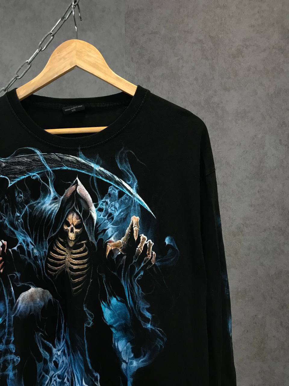 Vintage Skulls rock overprinted longsleeve Size US XXL / EU 58 / 5 - 3 Thumbnail