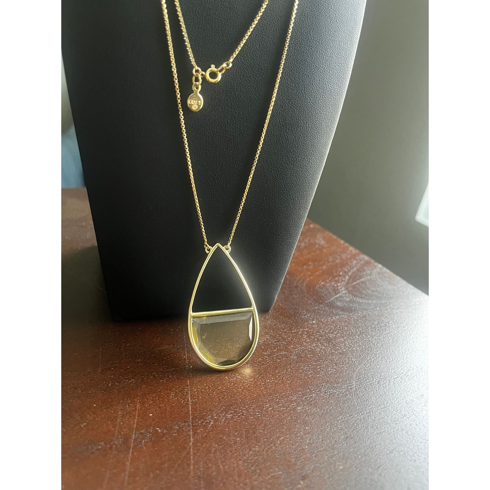 Loft Loft Gold Tone Acrylic Teardrop Warm Amber Necklace Size ONE SIZE - 2 Thumbnail